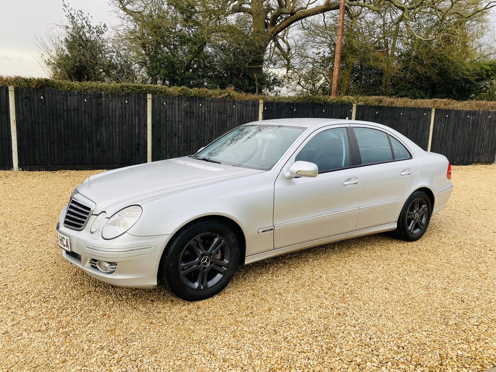 Mercedes-Benz E Class 2.1 E220 CDI Avantgarde Saloon 4dr Diesel Automatic (177 g/km, 170 bhp)