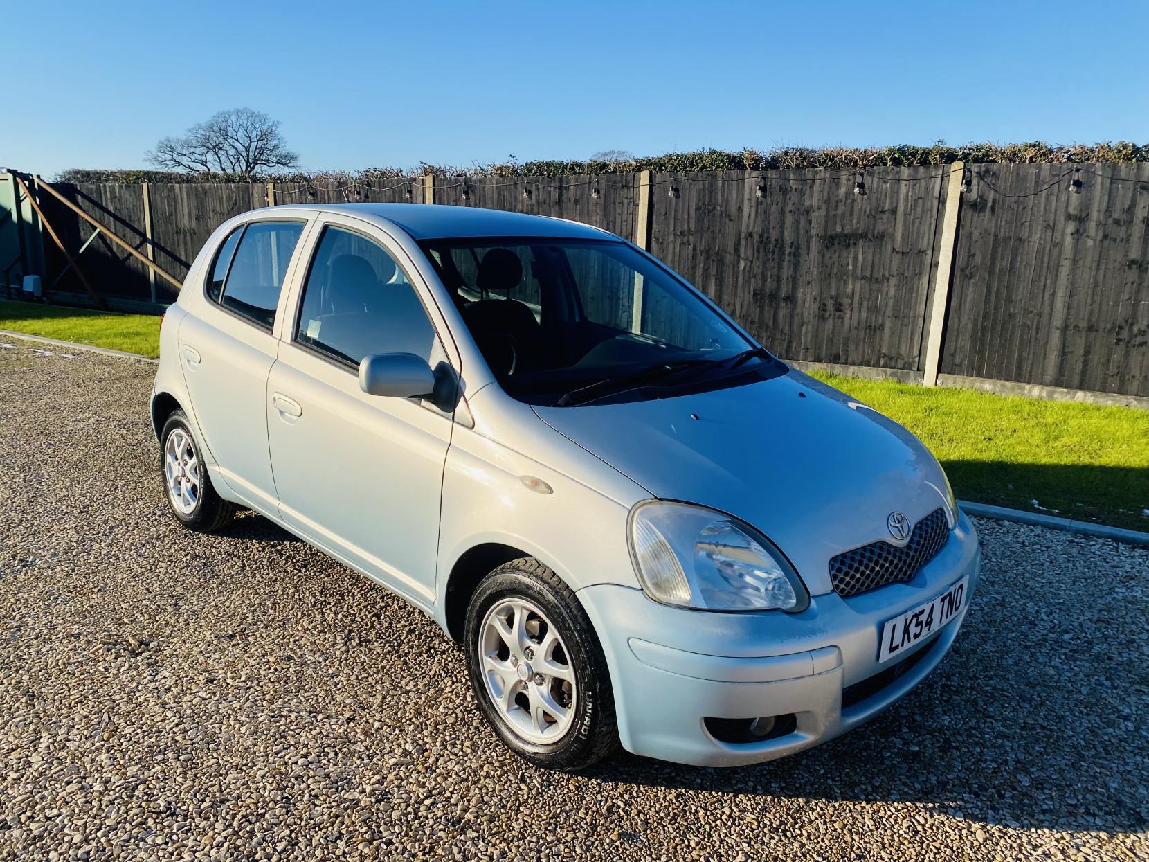 Toyota Yaris 1.3 VVT-i Blue Hatchback 5dr Petrol Manual (133 g/km, 85 bhp)