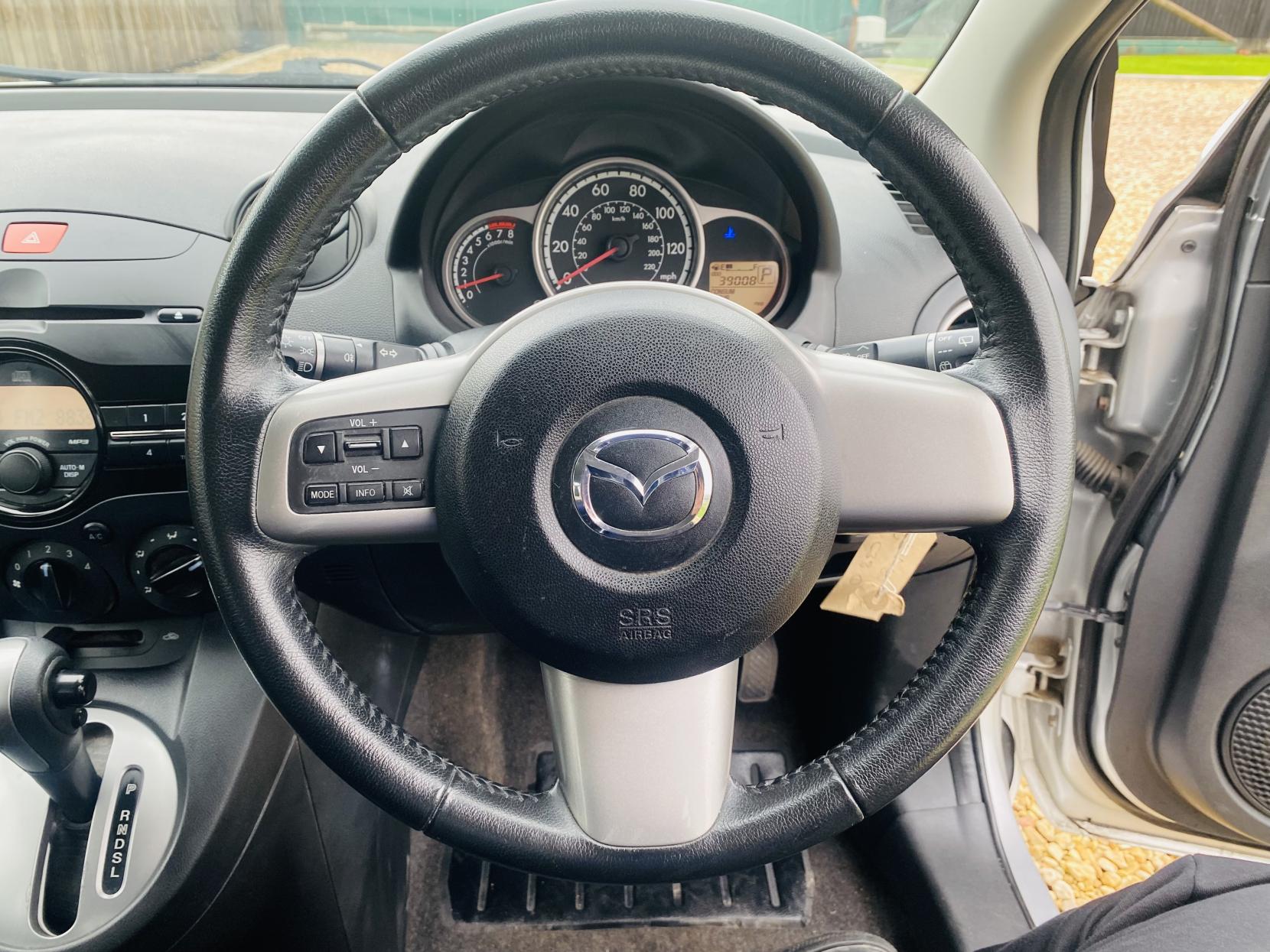 Mazda Mazda2 1.5 TS2 Hatchback 5dr Petrol Auto Euro 5 (102 ps)