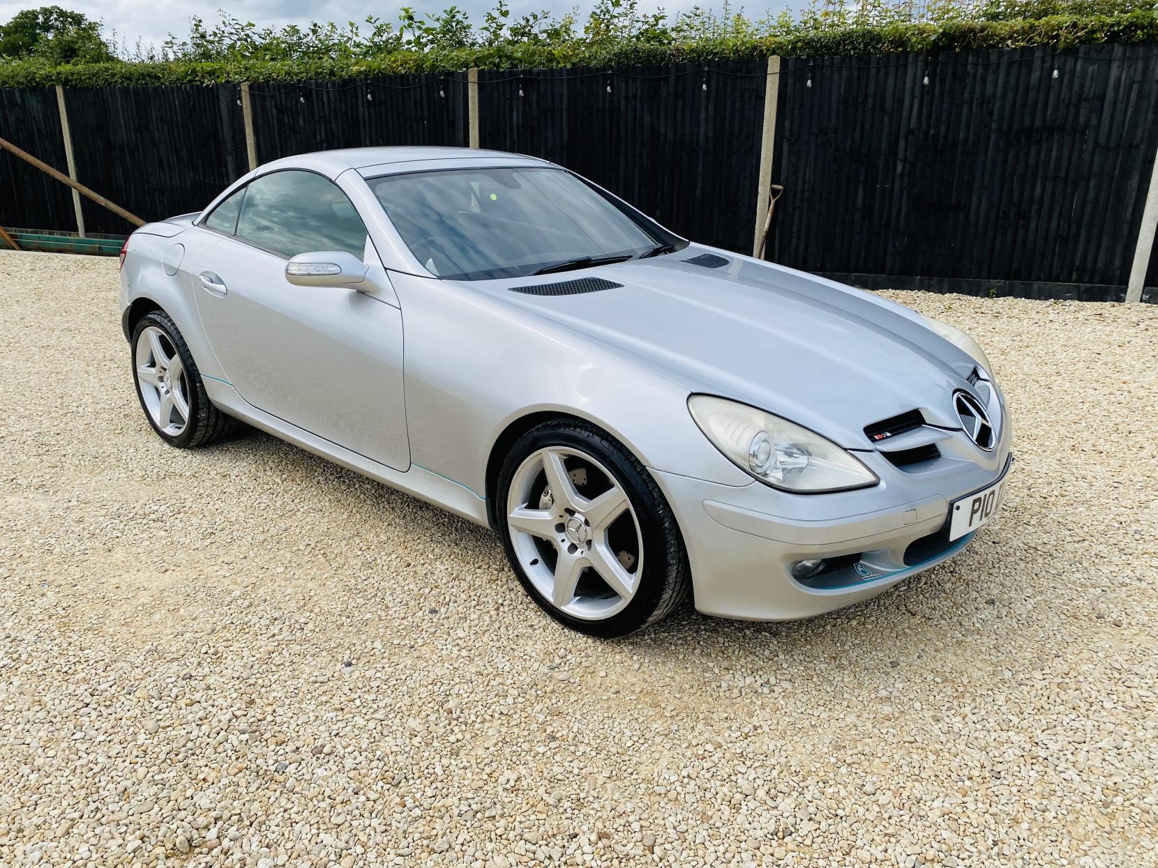 Mercedes-Benz SLK 3.5 SLK350 Convertible 2dr Petrol Automatic (238 g/km, 272 bhp)