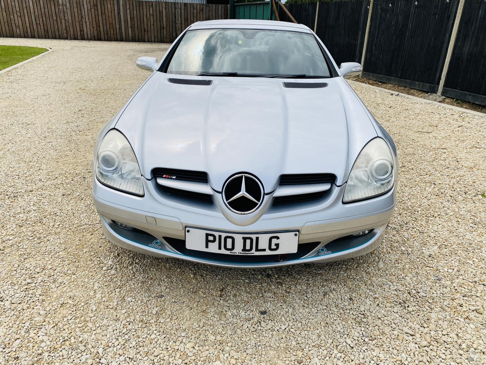 Mercedes-Benz SLK 3.5 SLK350 Convertible 2dr Petrol Automatic (238 g/km, 272 bhp)
