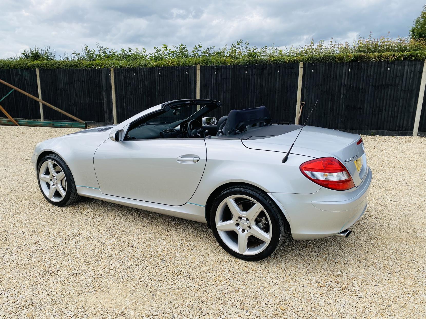 Mercedes-Benz SLK 3.5 SLK350 Convertible 2dr Petrol Automatic (238 g/km, 272 bhp)