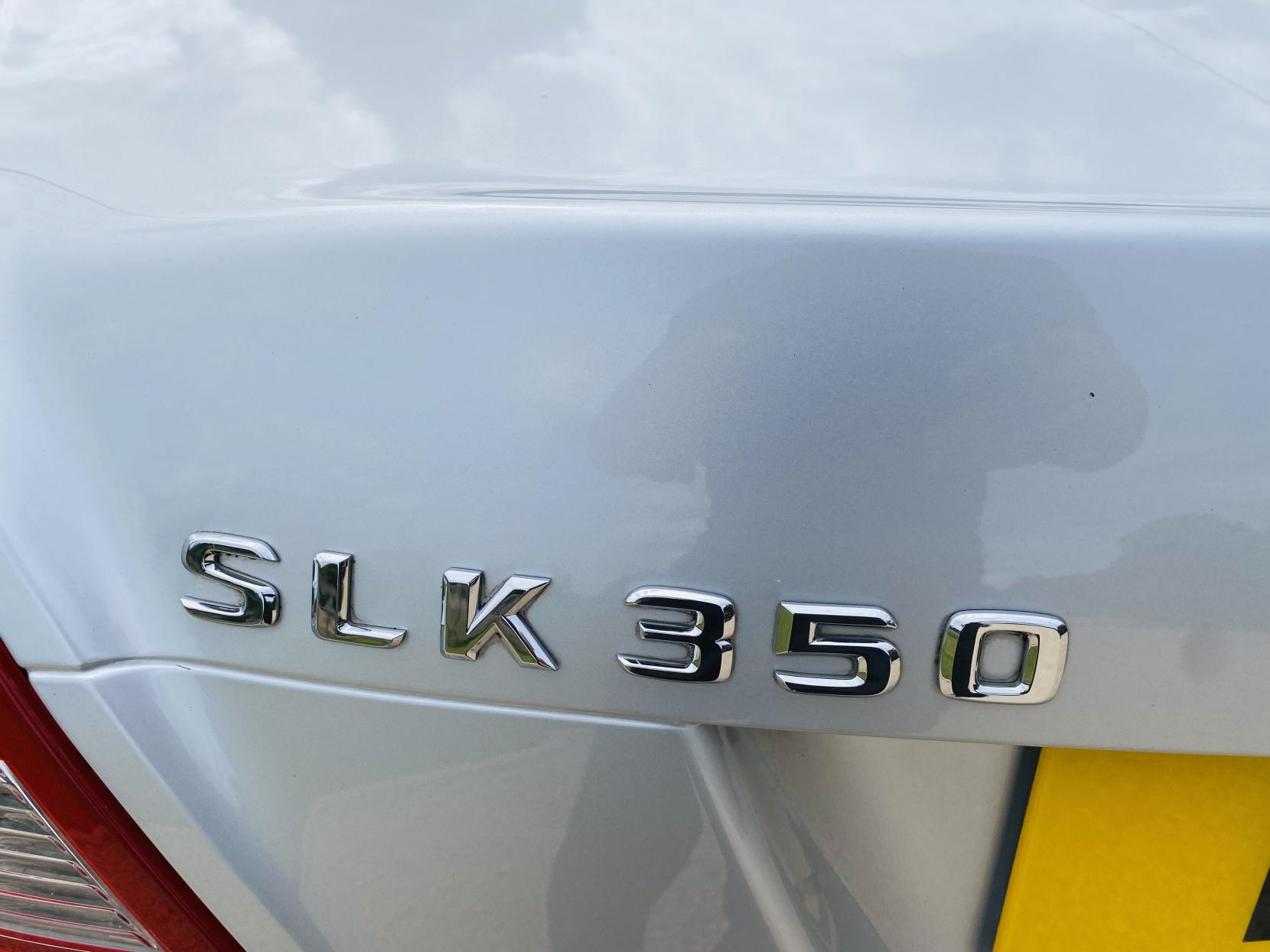 Mercedes-Benz SLK 3.5 SLK350 Convertible 2dr Petrol Automatic (238 g/km, 272 bhp)