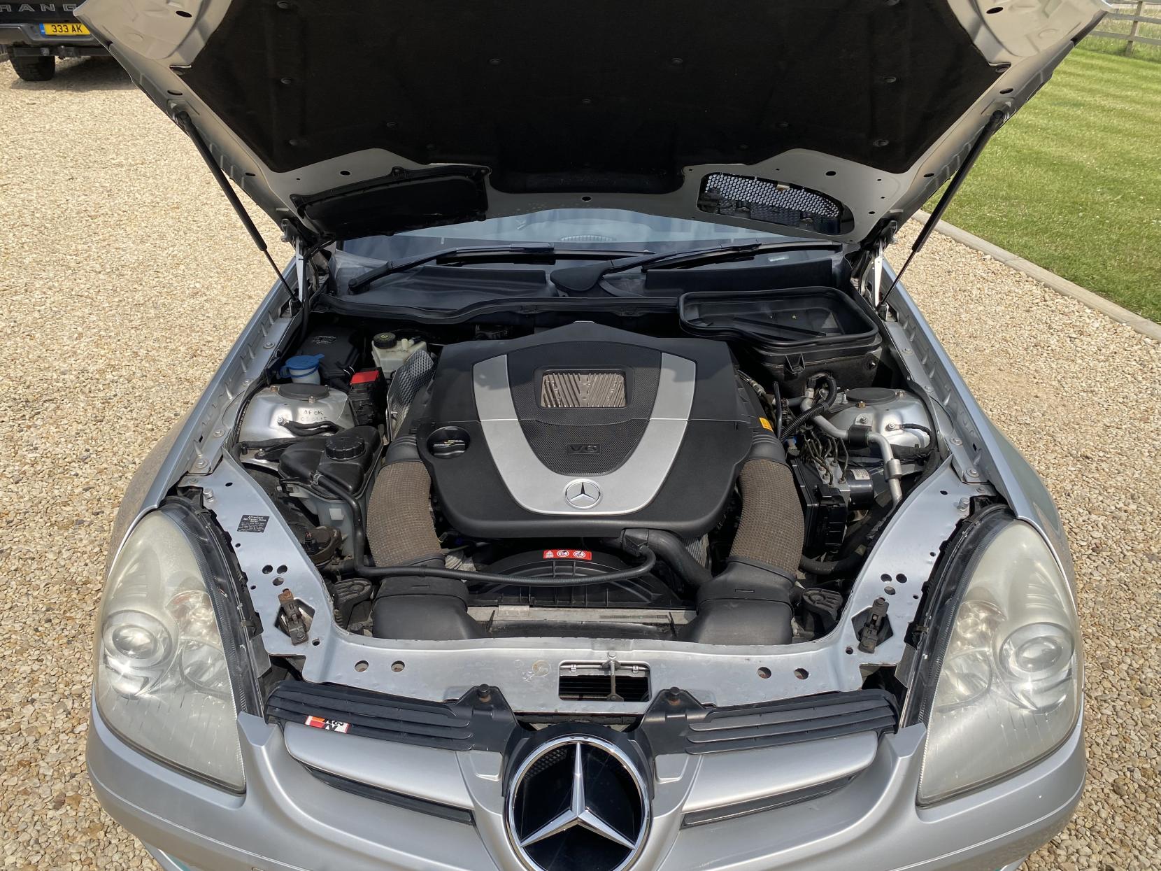 Mercedes-Benz SLK 3.5 SLK350 Convertible 2dr Petrol Automatic (238 g/km, 272 bhp)