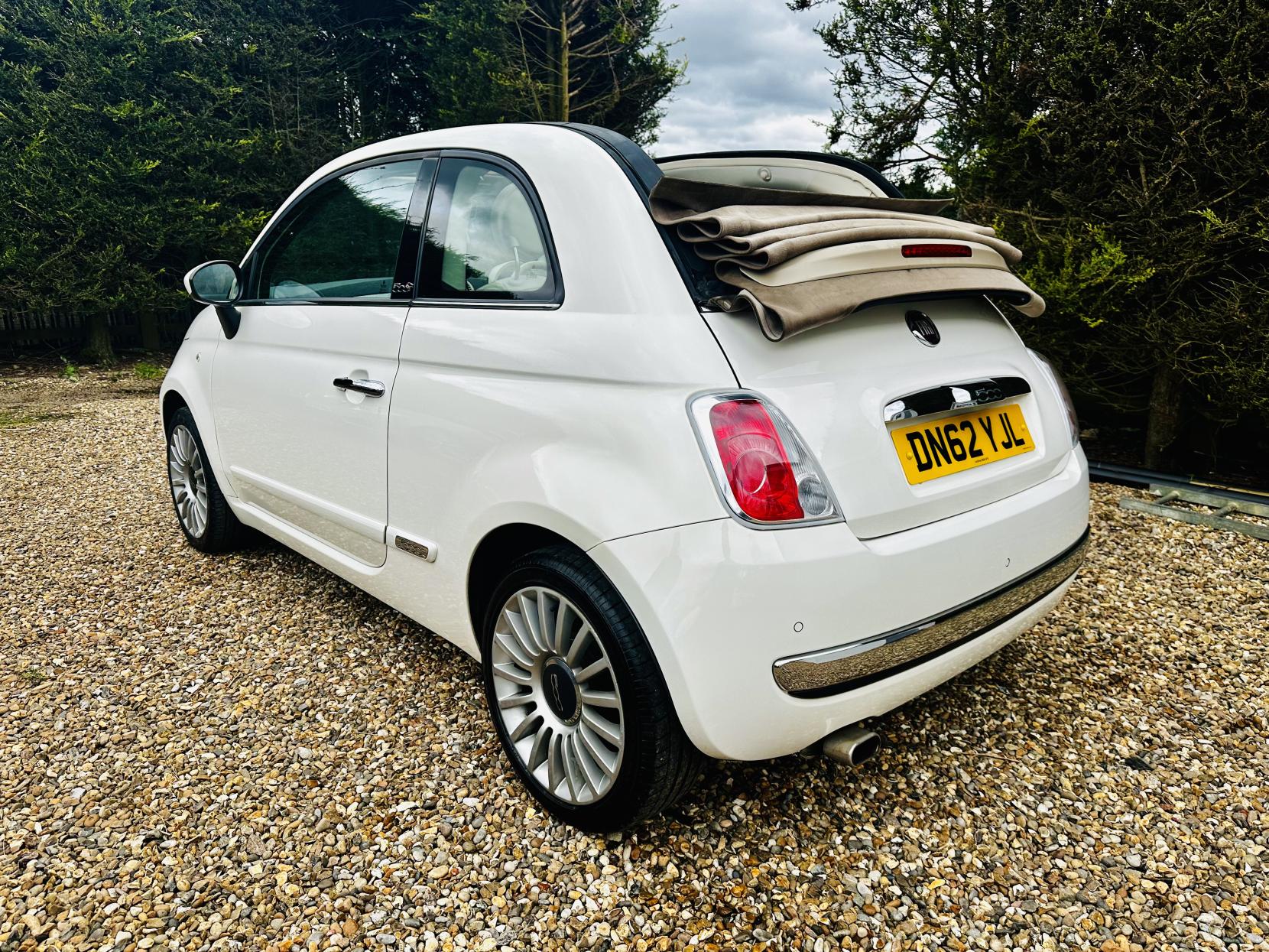 Fiat 500C 1.2 Lounge Convertible 2dr Petrol Auto Euro 5 (69 bhp)