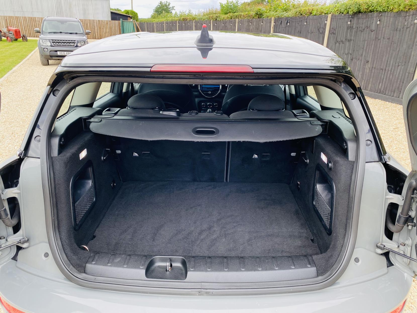 MINI Clubman 1.5 Cooper Estate 6dr Petrol Auto Euro 6 (s/s) (136 ps)
