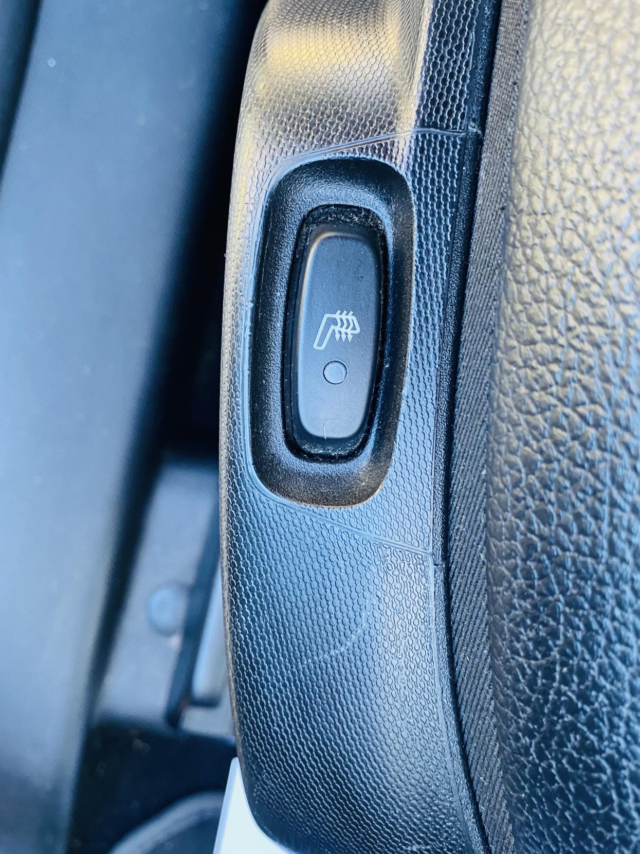 Smart fortwo 1.0 Edition Black Coupe 2dr Petrol Twinamic Euro 6 (s/s) (71 ps)