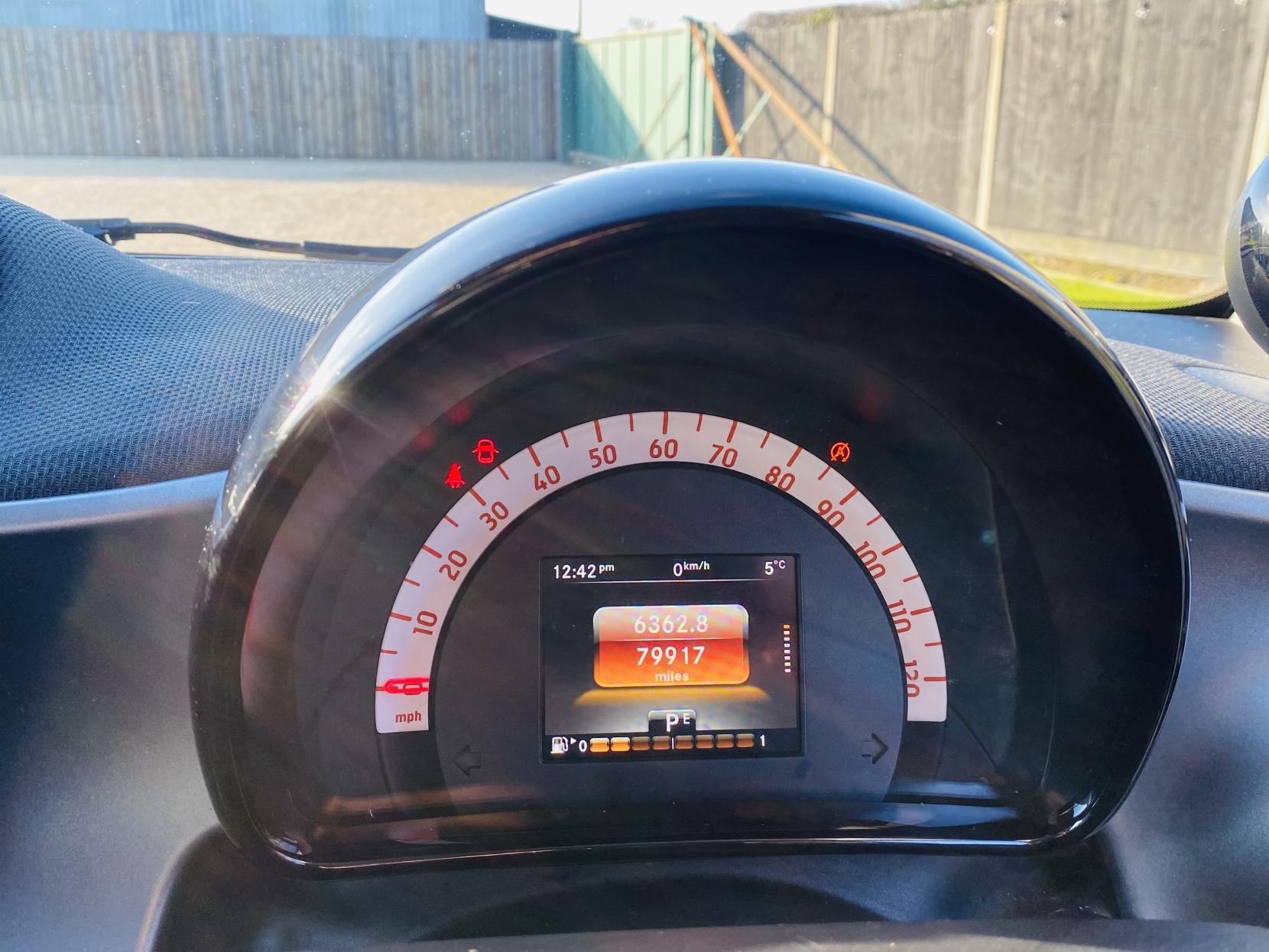 Smart fortwo 1.0 Edition Black Coupe 2dr Petrol Twinamic Euro 6 (s/s) (71 ps)