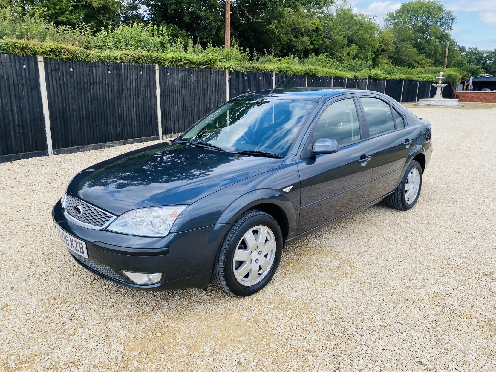 Ford Mondeo 1.8 Zetec Hatchback 5dr Petrol Manual (187 g/km, 123 bhp)