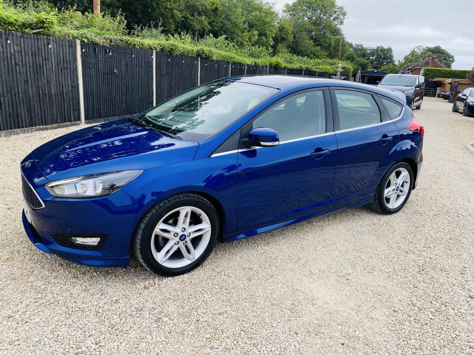 Ford Focus 1.0T EcoBoost Zetec S Hatchback 5dr Petrol Manual Euro 6 (s/s) (125 ps)