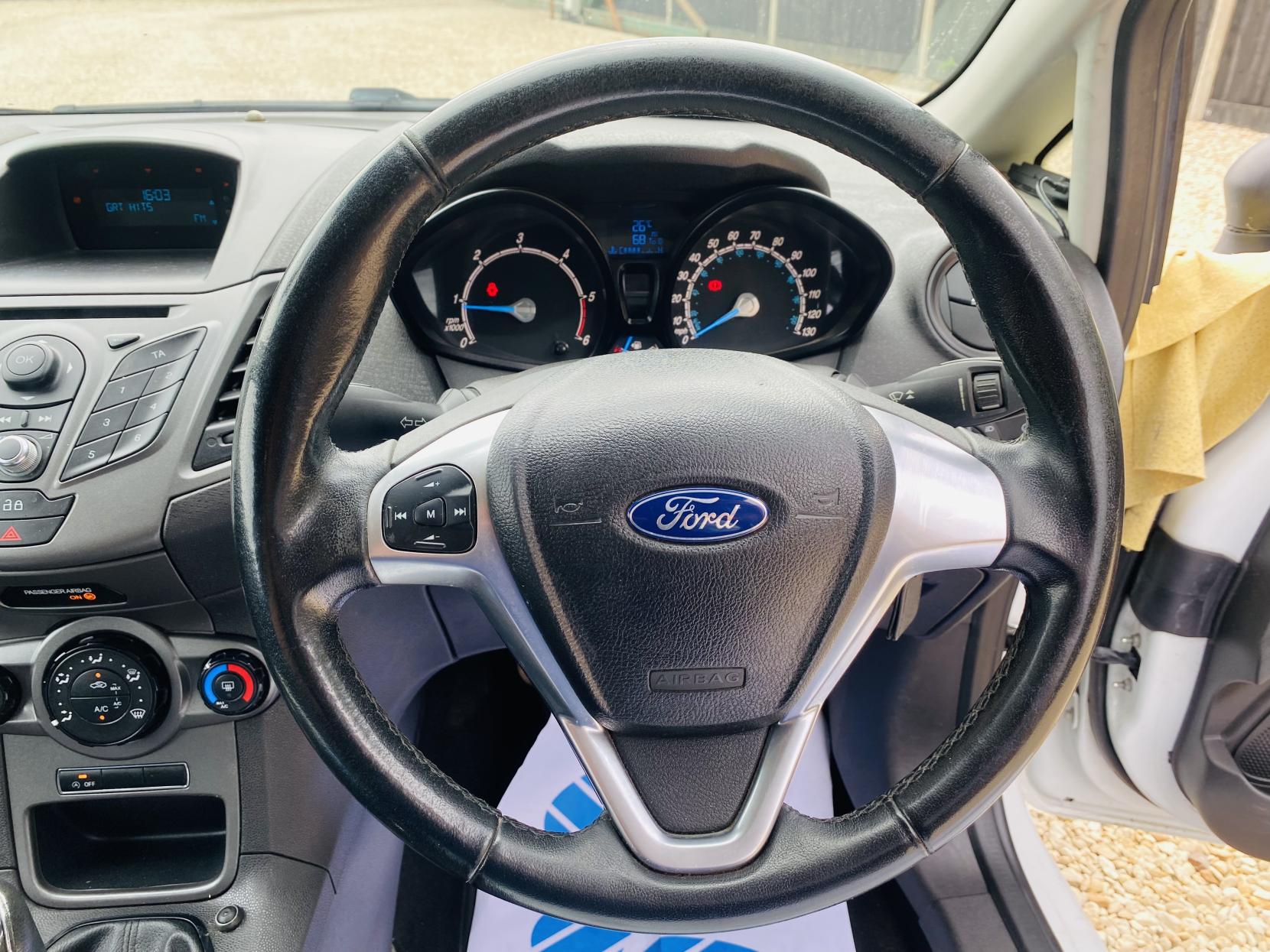 Ford Fiesta Van 1.6 TDCi ECOnetic II Panel Van 3dr Diesel Manual (87 g/km, 94 bhp)