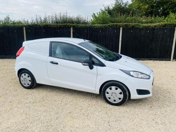 Ford Fiesta Van 1.6 TDCi ECOnetic II Panel Van 3dr Diesel Manual (87 g/km, 94 bhp)