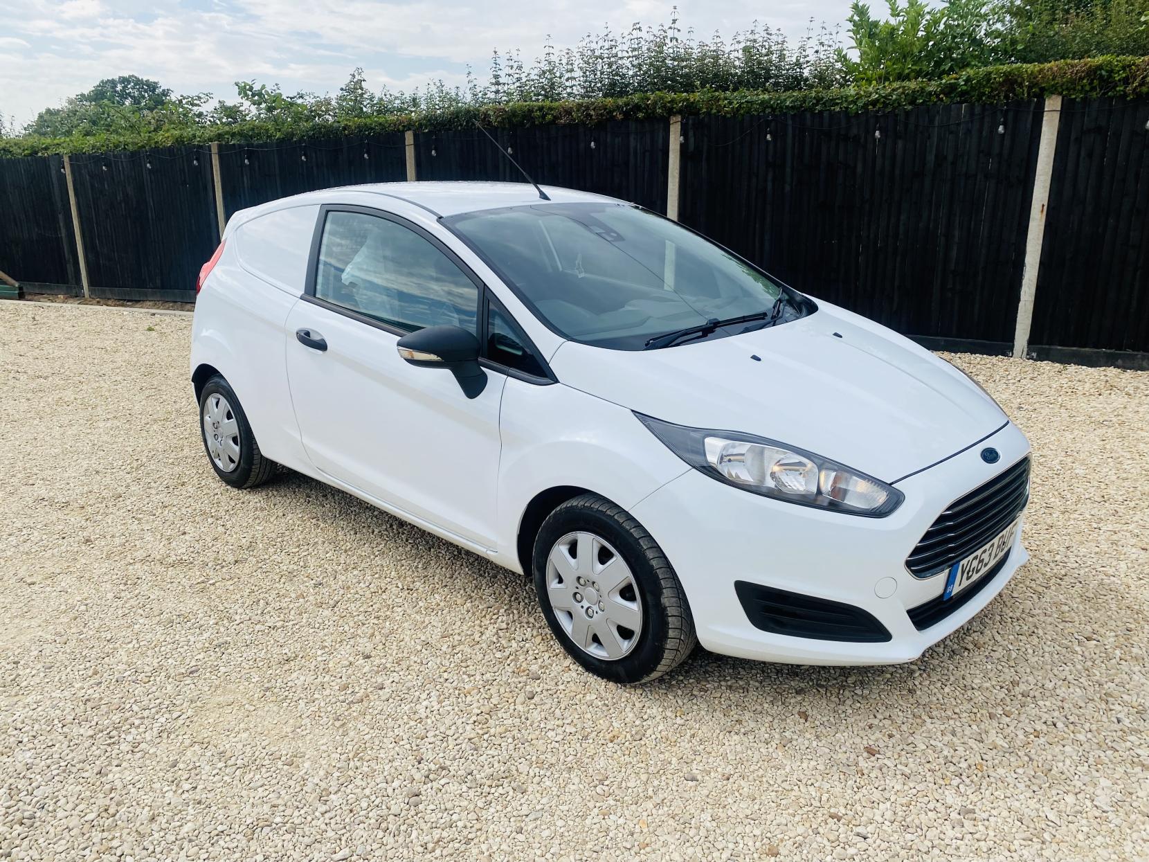 Ford Fiesta Van 1.6 TDCi ECOnetic II Panel Van 3dr Diesel Manual (87 g/km, 94 bhp)
