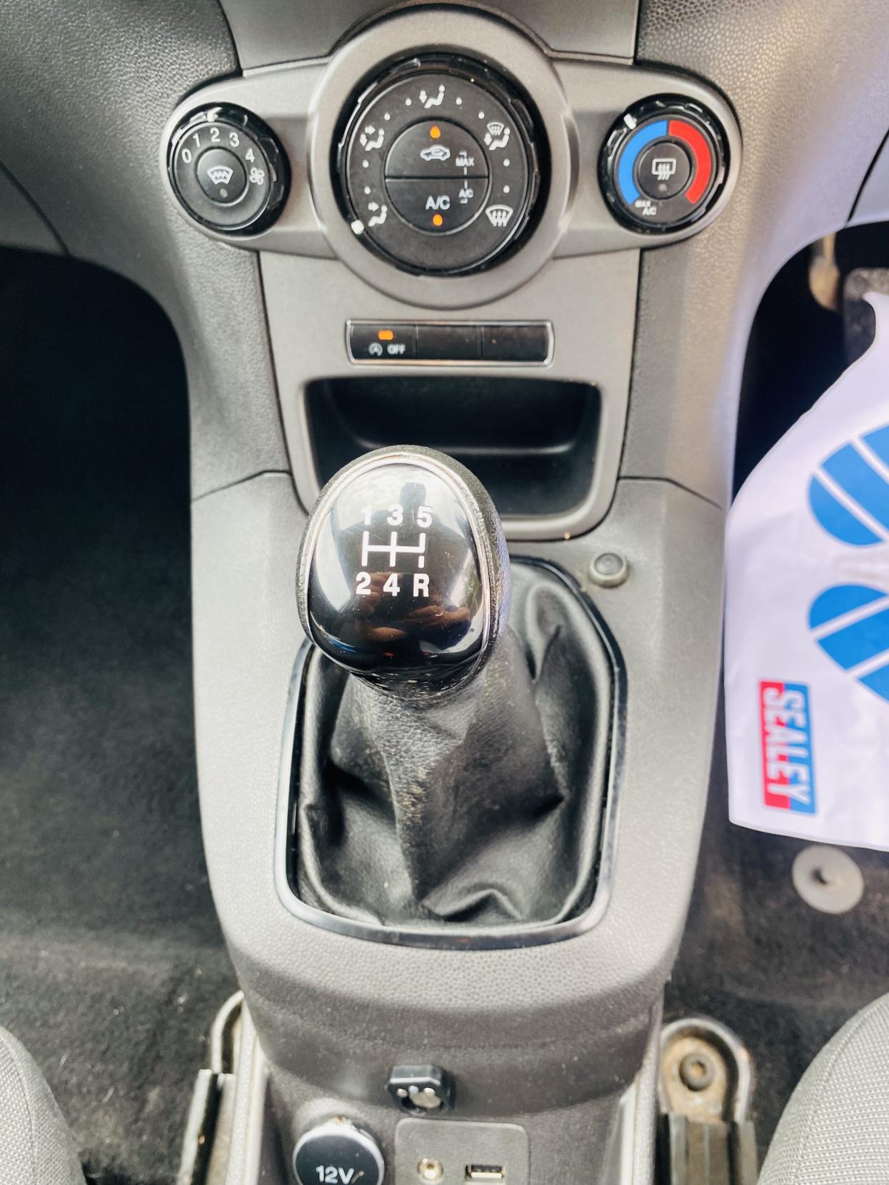 Ford Fiesta Van 1.6 TDCi ECOnetic II Panel Van 3dr Diesel Manual (87 g/km, 94 bhp)