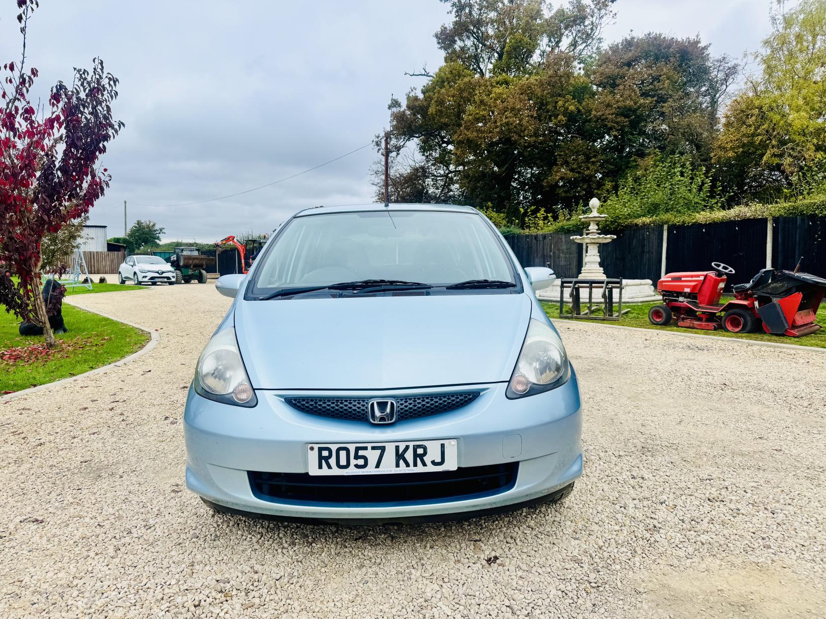 Honda Jazz 1.4 i-DSI SE Hatchback 5dr Petrol CVT-7 (139 g/km, 82 bhp)