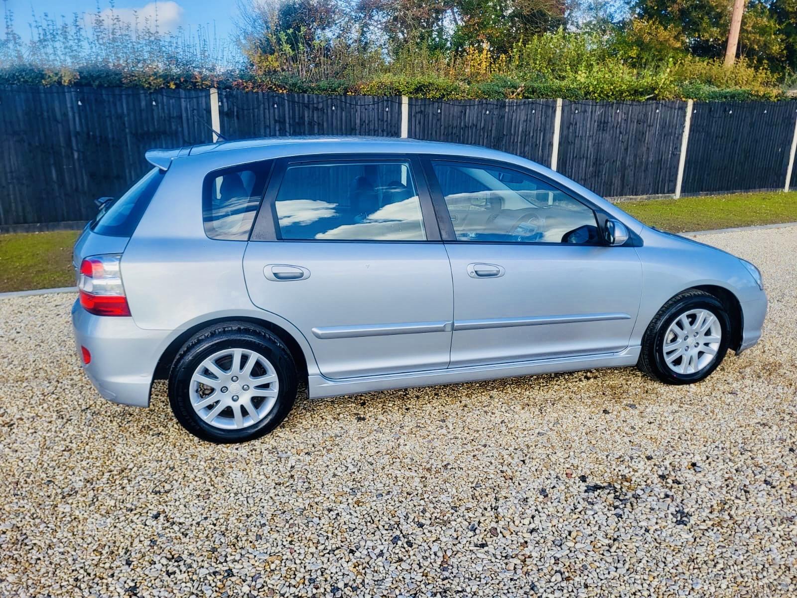 Honda Civic 1.6 i-VTEC Executive Hatchback 5dr Petrol Automatic (172 g/km, 108 bhp)