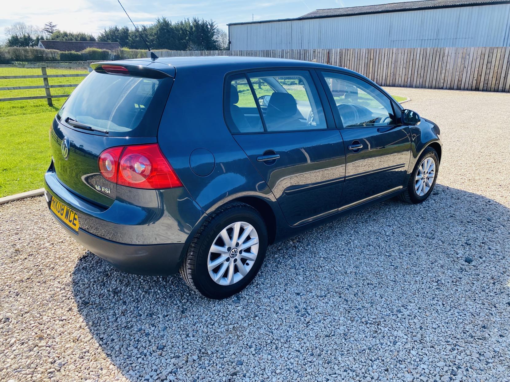 Volkswagen Golf 1.6 FSI Match Hatchback 5dr Petrol Automatic (182 g/km, 113 bhp)