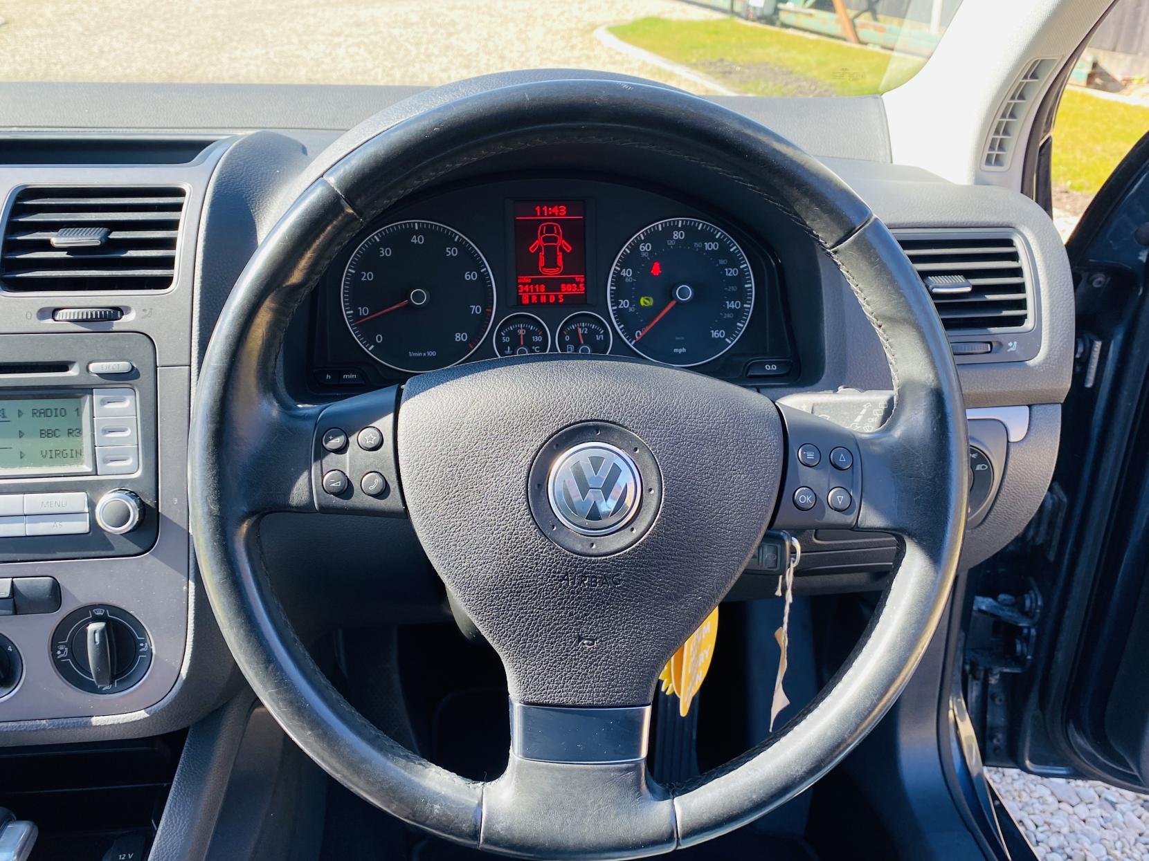 Volkswagen Golf 1.6 FSI Match Hatchback 5dr Petrol Automatic (182 g/km, 113 bhp)