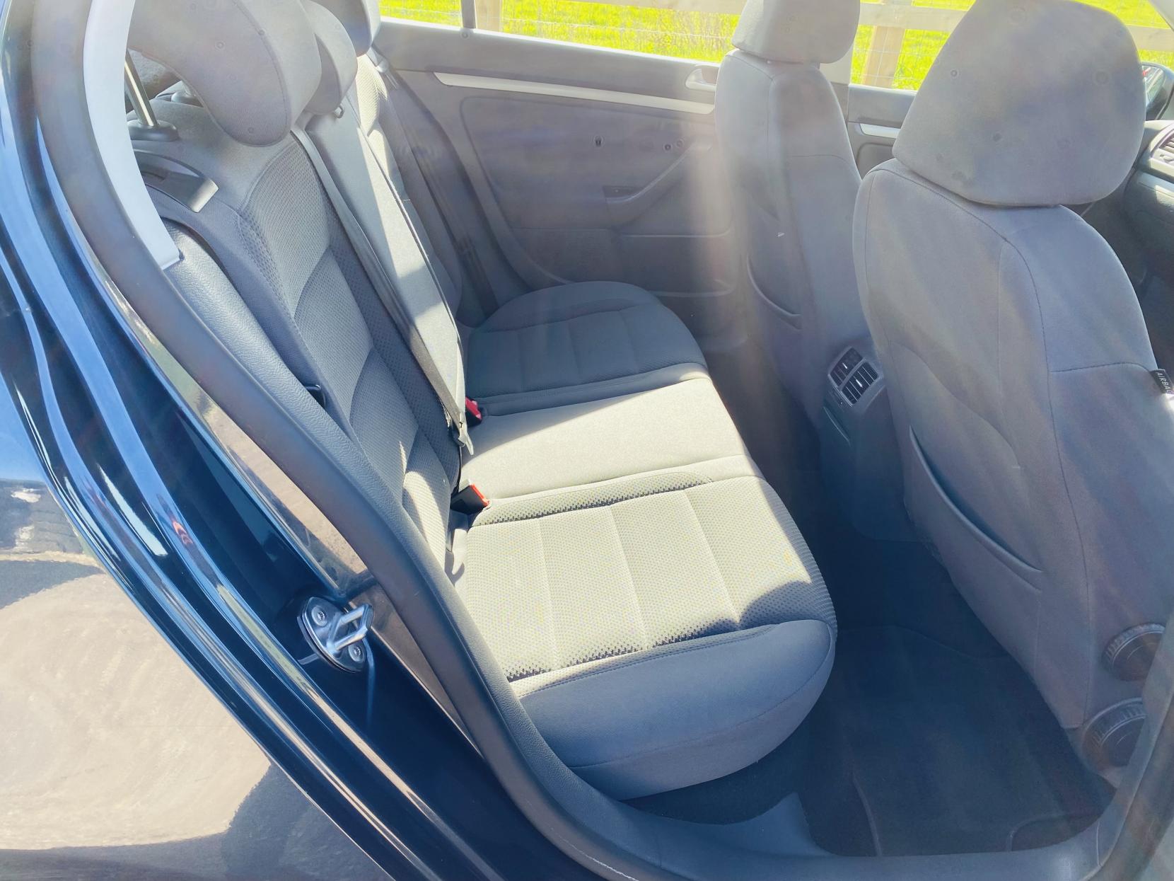 Volkswagen Golf 1.6 FSI Match Hatchback 5dr Petrol Automatic (182 g/km, 113 bhp)