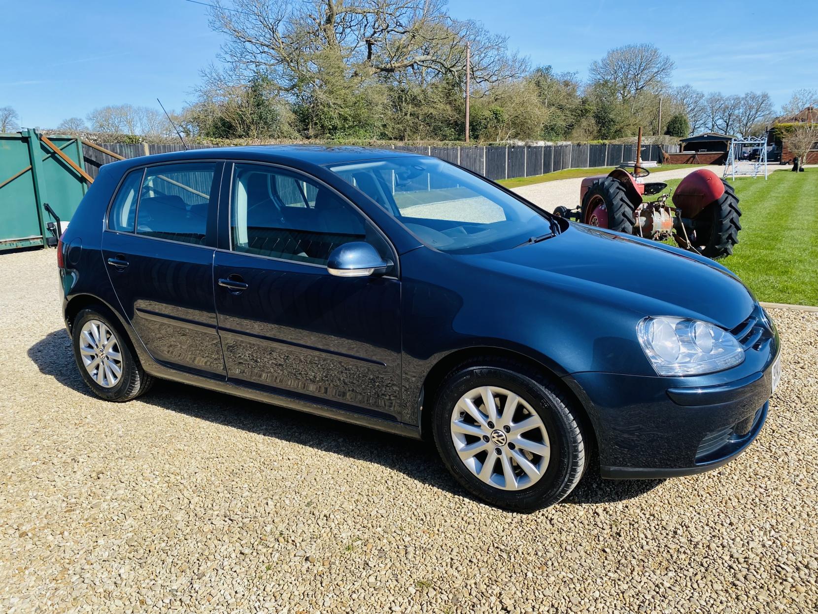 Volkswagen Golf 1.6 FSI Match Hatchback 5dr Petrol Automatic (182 g/km, 113 bhp)