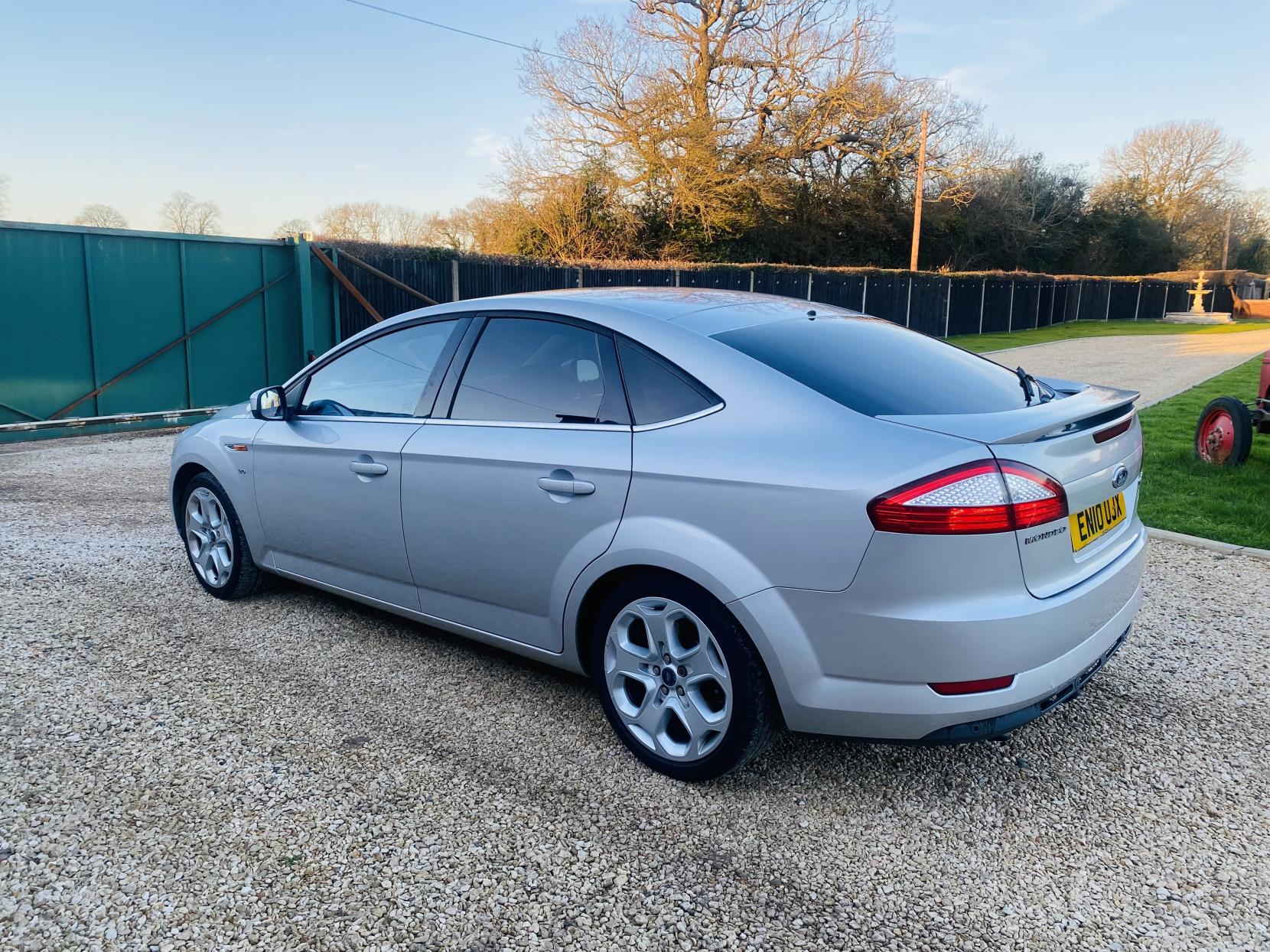 Ford Mondeo 2.0 EcoBoost Titanium X Hatchback 5dr Petrol Powershift (179 g/km, 200 bhp)
