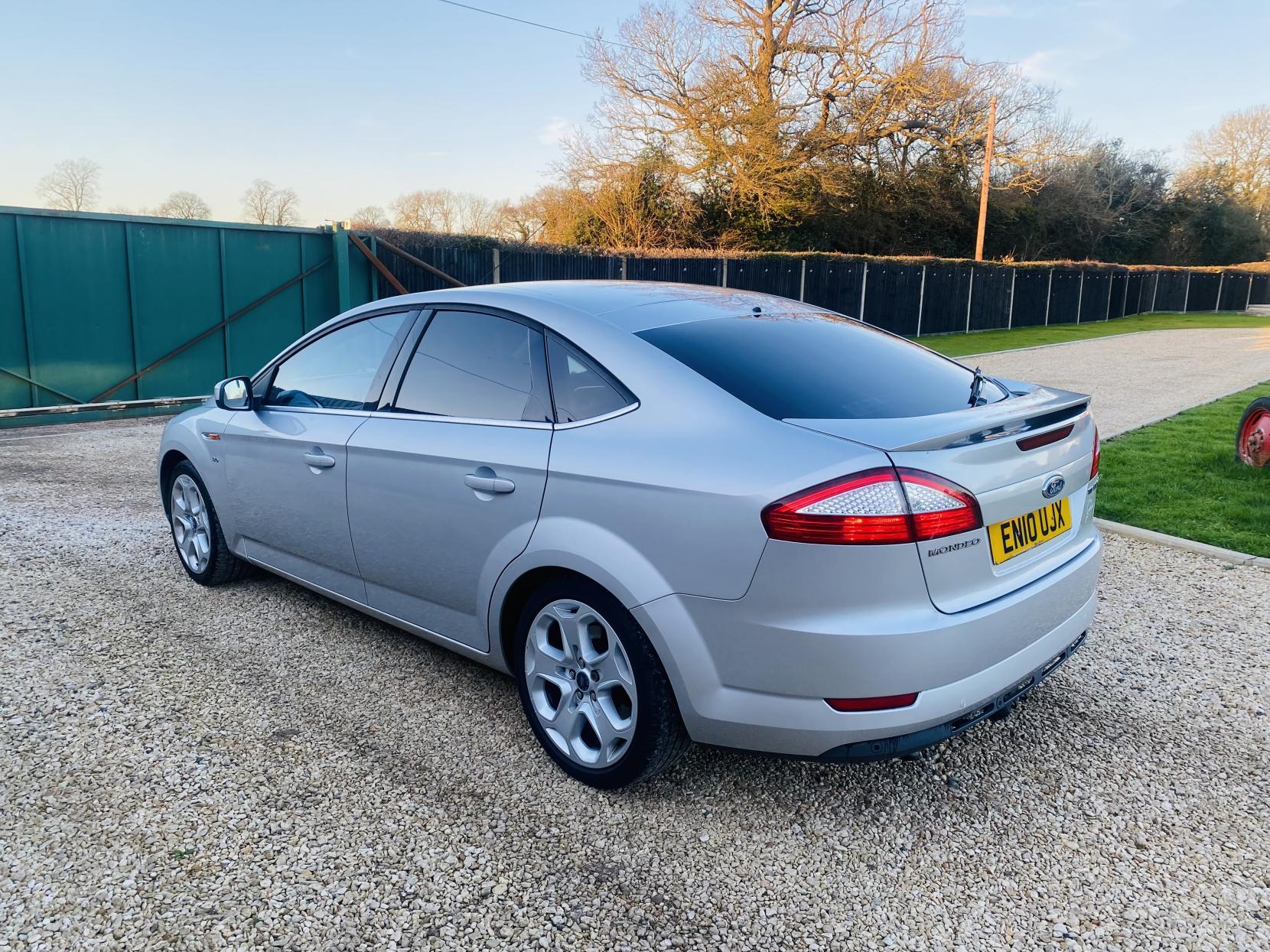Ford Mondeo 2.0 EcoBoost Titanium X Hatchback 5dr Petrol Powershift (179 g/km, 200 bhp)