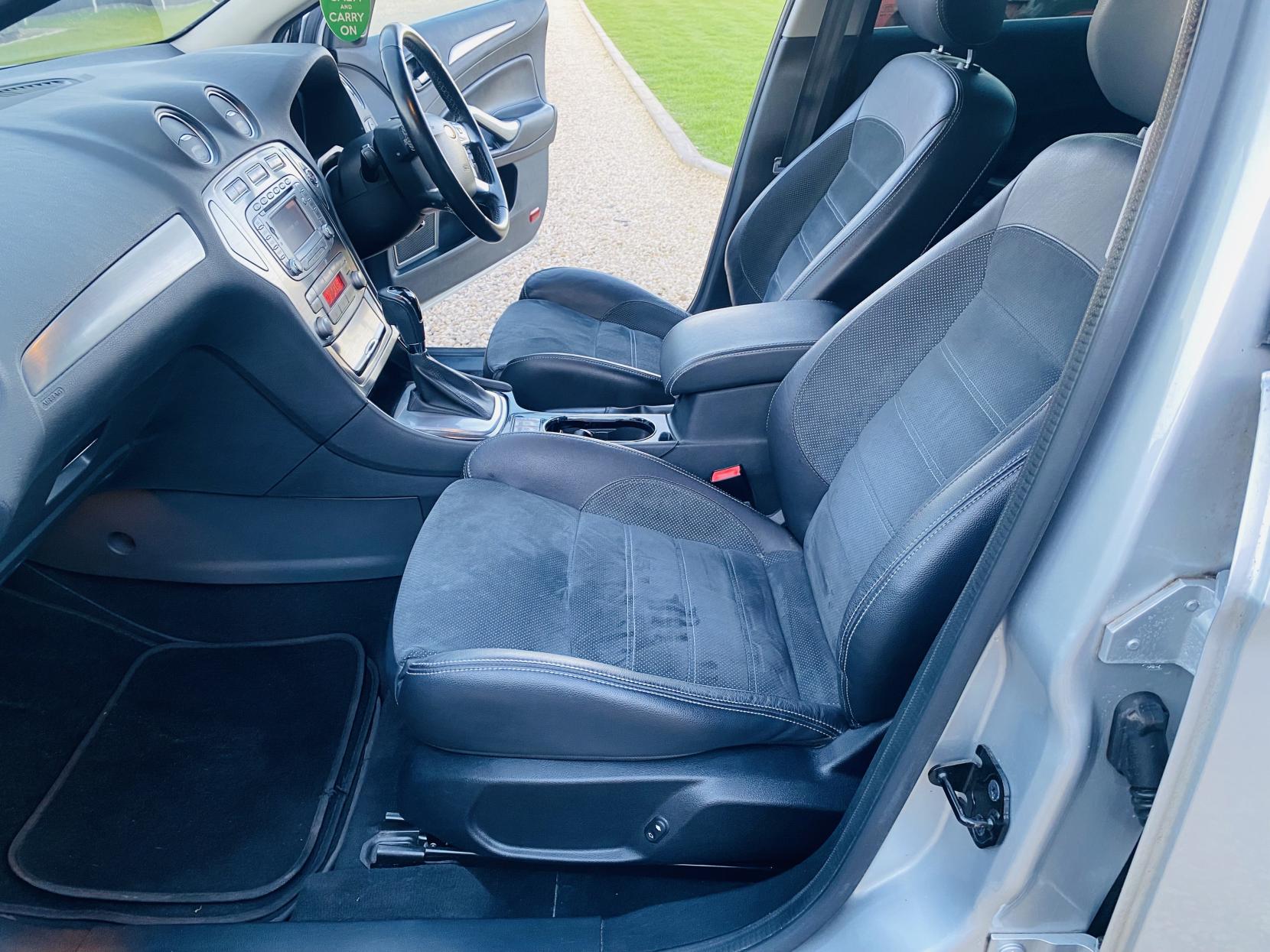 Ford Mondeo 2.0 EcoBoost Titanium X Hatchback 5dr Petrol Powershift (179 g/km, 200 bhp)