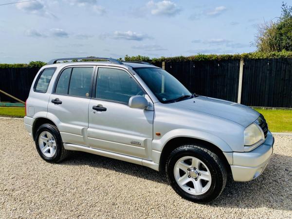 Suzuki Grand Vitara 2.0 16v Estate 5dr Petrol Automatic (250 g/km, 126 bhp)