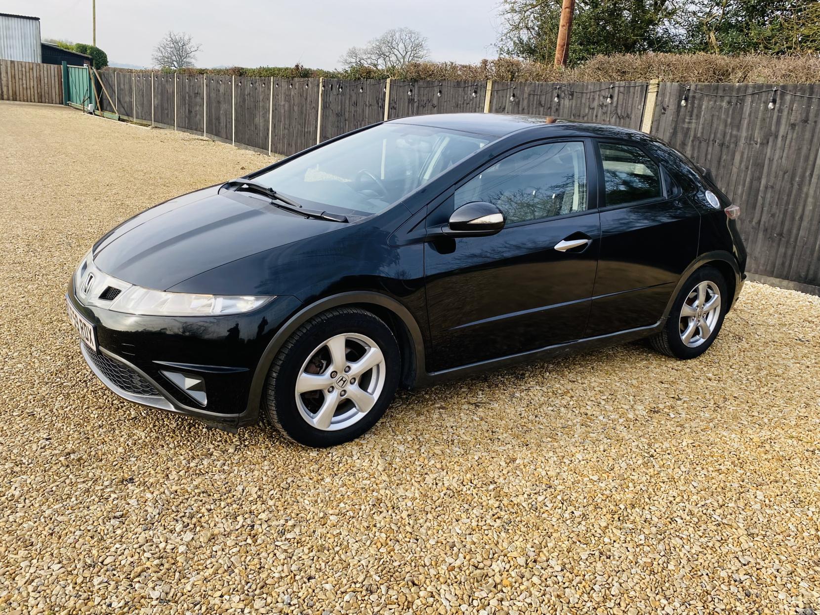 Honda Civic 1.8 i-VTEC SE Hatchback 5dr Petrol Manual (152 g/km, 138 bhp)