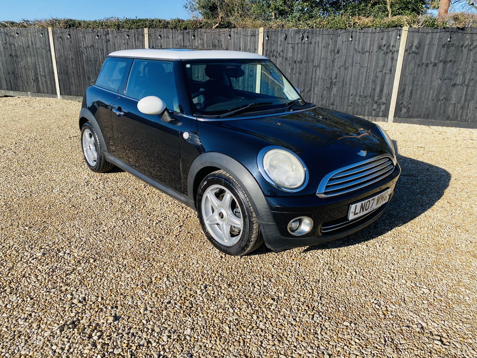 MINI Hatch 1.6 Cooper Hatchback 3dr Petrol Manual Euro 4 (120 ps)