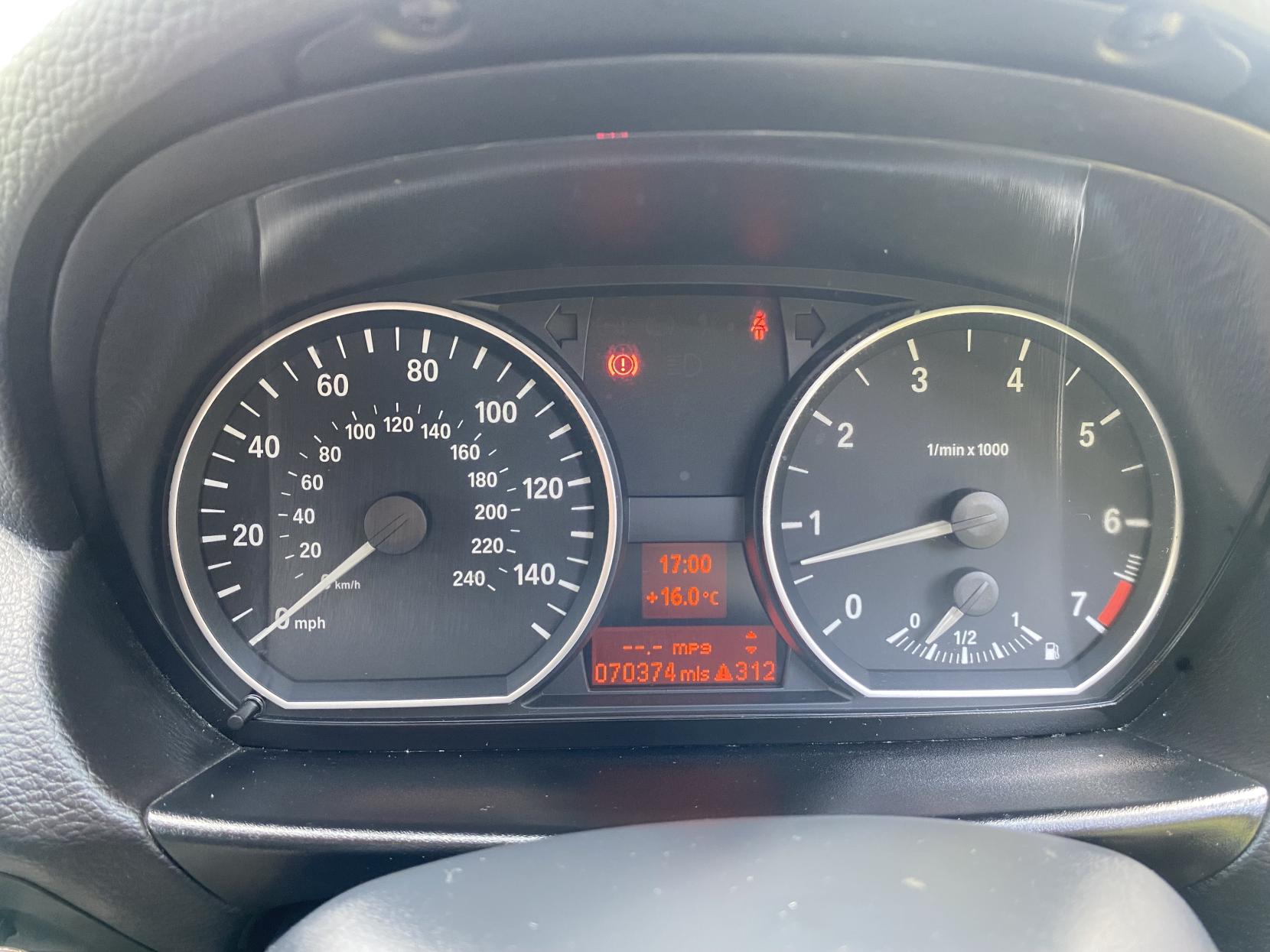 BMW 1 Series 2.0 116i Sport Hatchback 3dr Petrol Manual Euro 5 (122 ps)