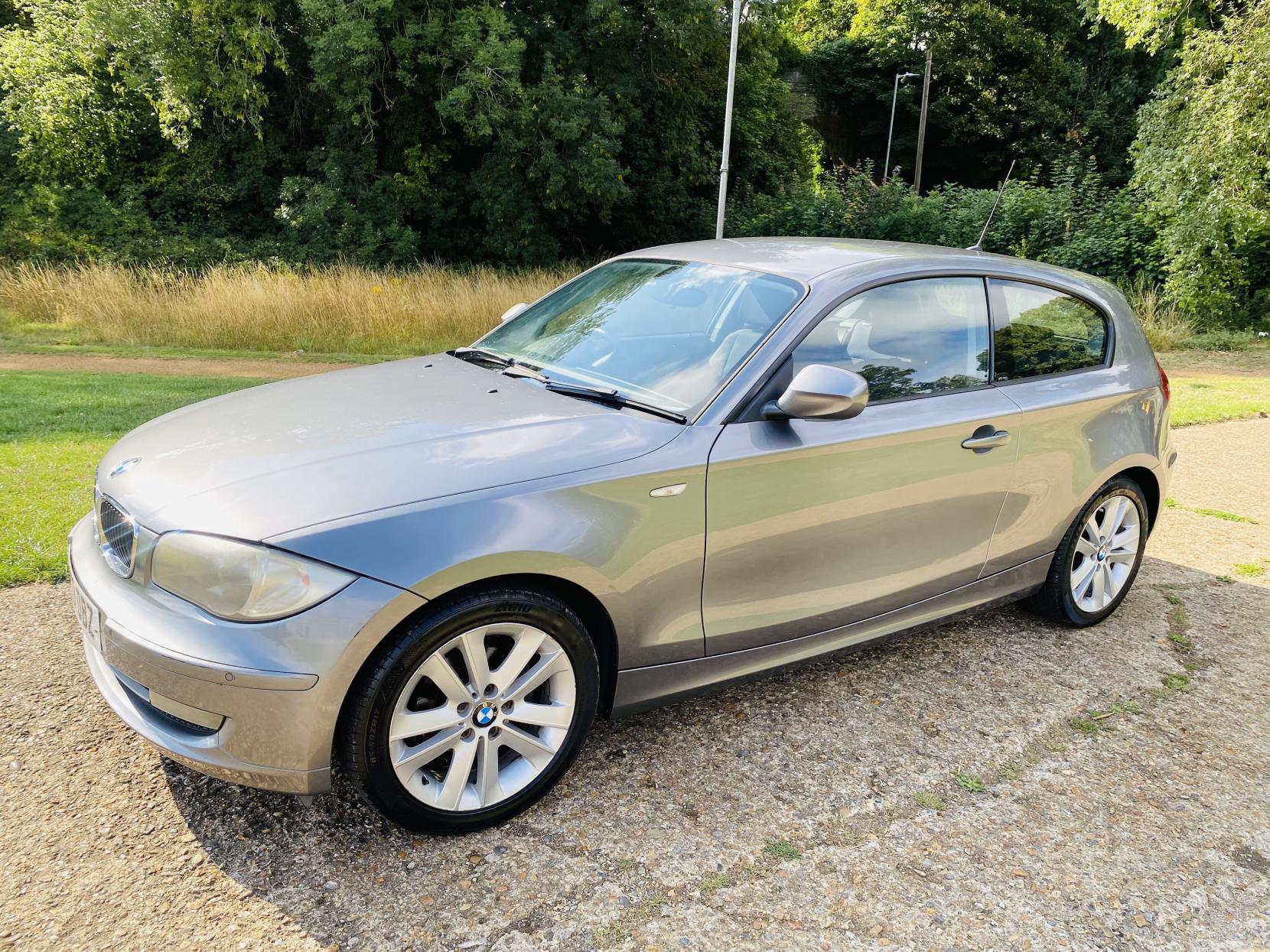 BMW 1 Series 2.0 116i Sport Hatchback 3dr Petrol Manual Euro 5 (122 ps)