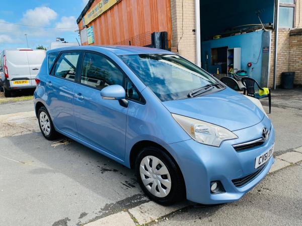 Toyota Verso S 1.33 Dual VVT-i TR MPV 5dr Petrol Manual Euro 5 (98 ps)