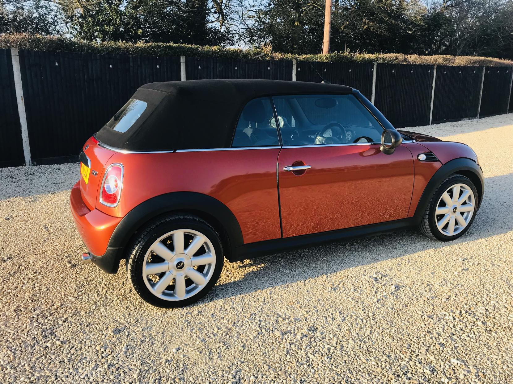 MINI Convertible 1.6 One Convertible 2dr Petrol Manual Euro 5 (98 ps)