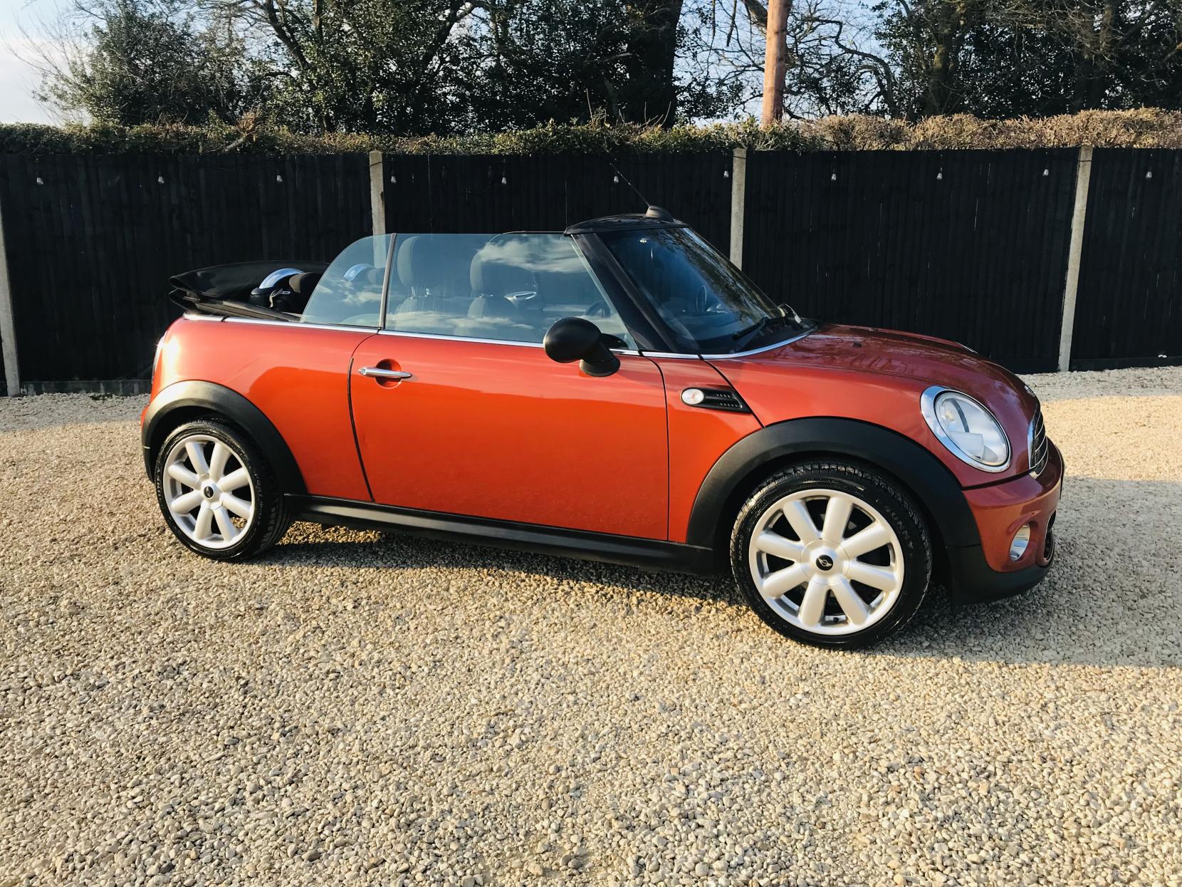 MINI Convertible 1.6 One Convertible 2dr Petrol Manual Euro 5 (98 ps)