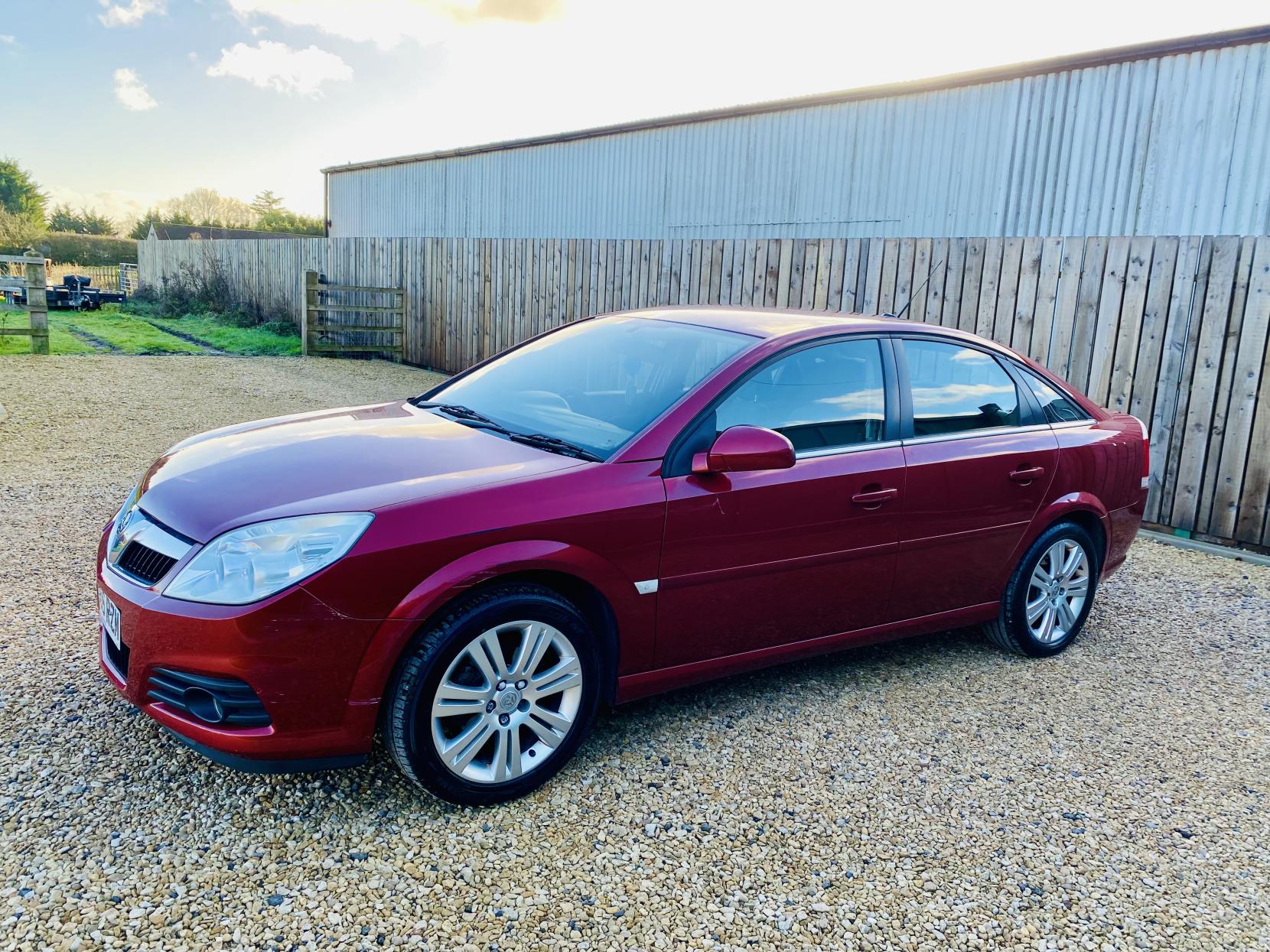 Vauxhall Vectra 1.8 VVT Exclusiv Hatchback 5dr Petrol Manual (173 g/km, 138 bhp)