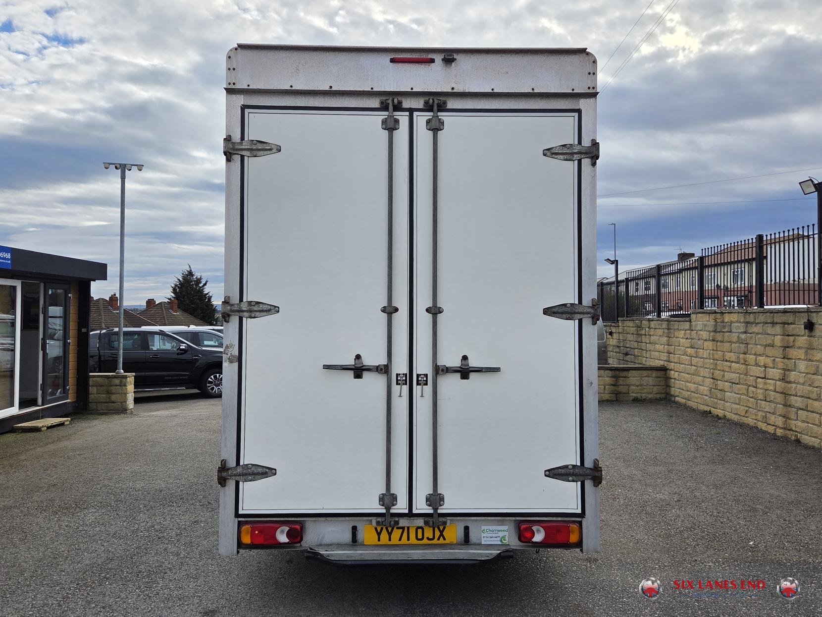 Renault Trucks Master RENAULT TRUCKS MASTER RED EDITION 35 LWB LOW LOADER MK3 FL2 (E62)