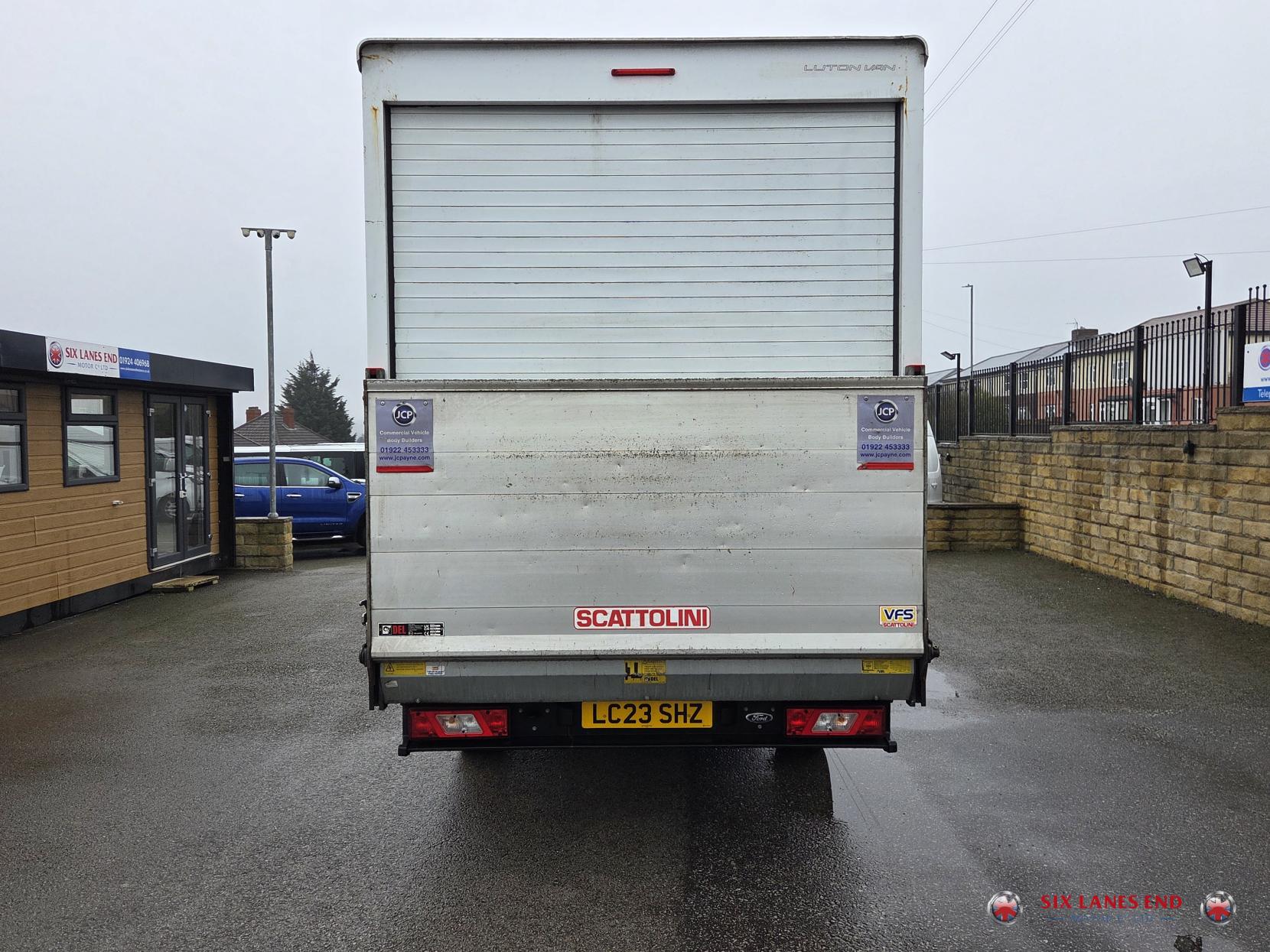 Ford Transit 2.0 350 EcoBlue Leader Luton 3dr Diesel Manual FWD L4 Euro 6 (s/s) (130 ps)