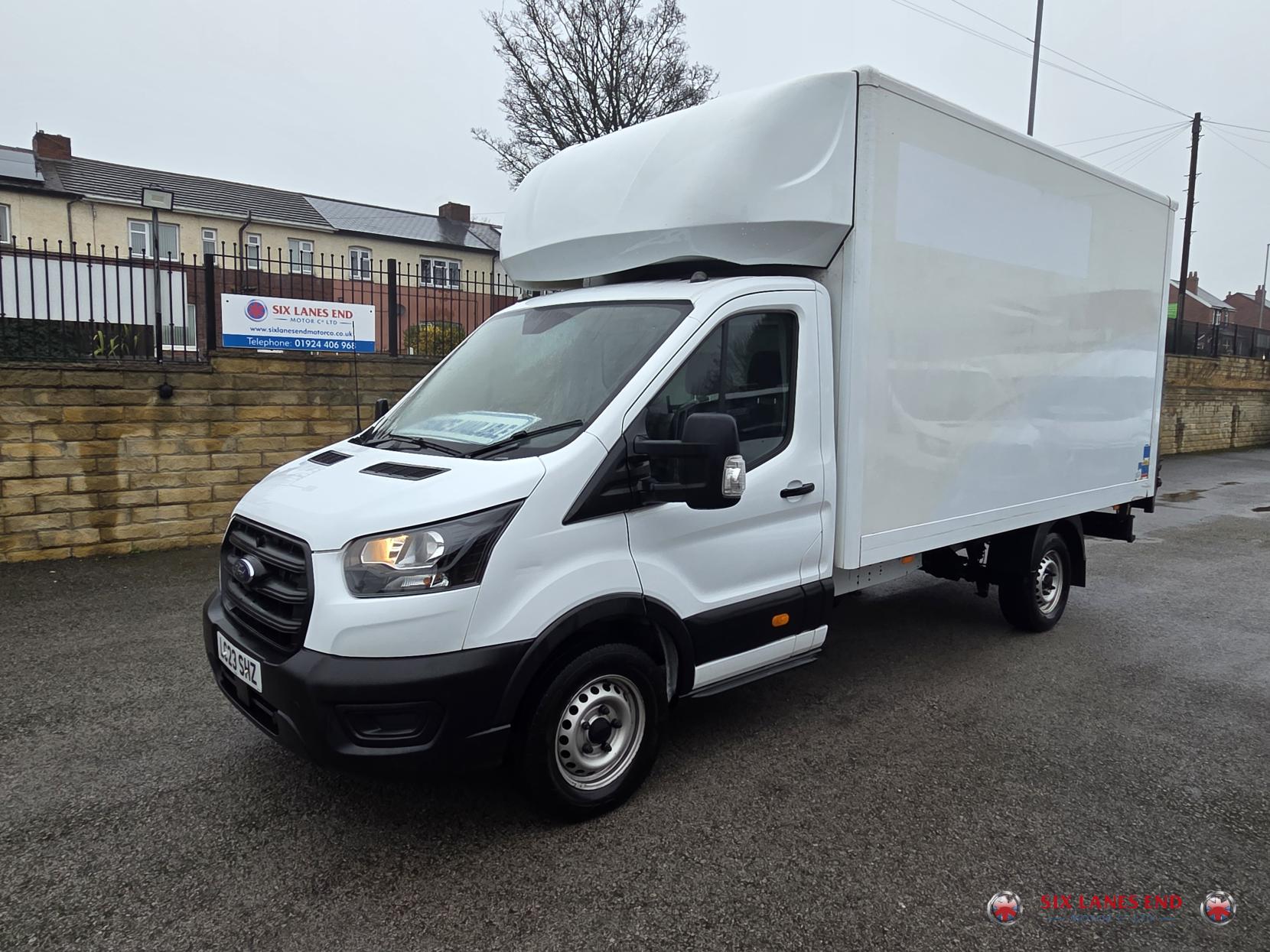 Ford Transit 2.0 350 EcoBlue Leader Luton 3dr Diesel Manual FWD L4 Euro 6 (s/s) (130 ps)