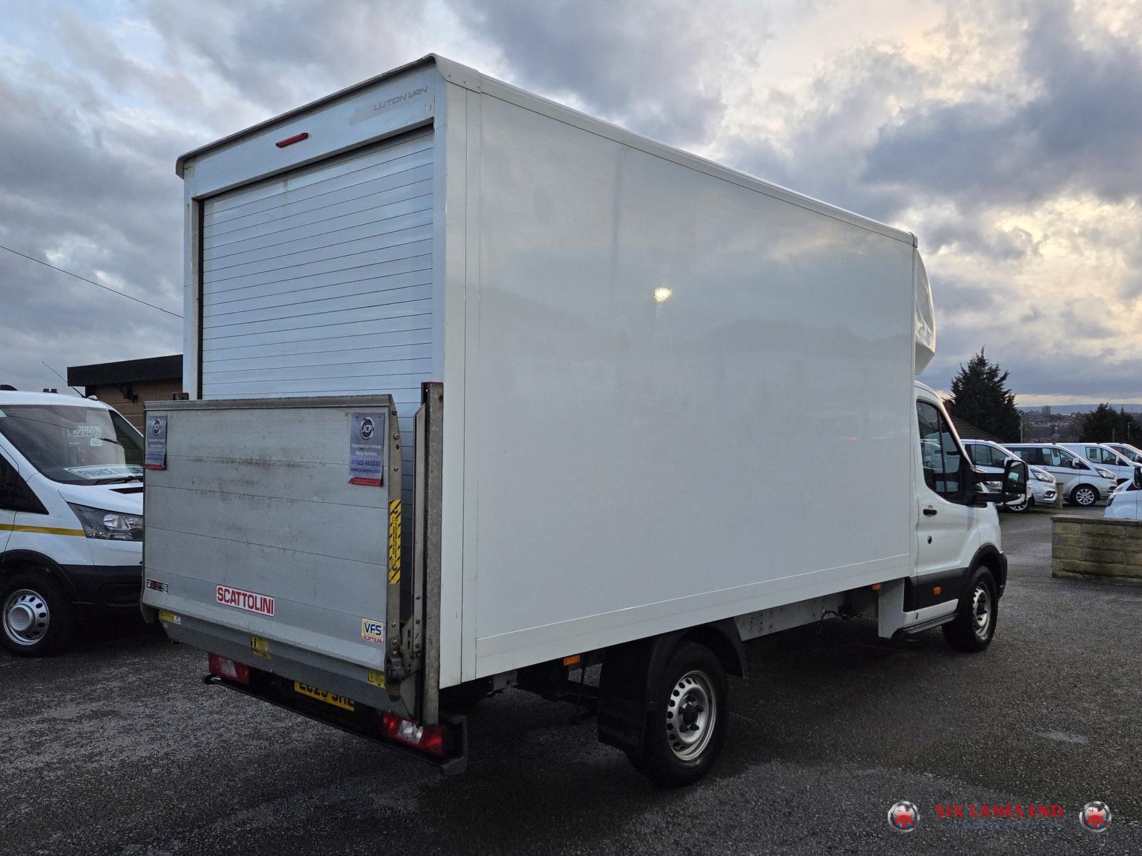 Ford Transit 2.0 350 EcoBlue Leader Luton 3dr Diesel Manual FWD L4 Euro 6 (s/s) (130 ps)