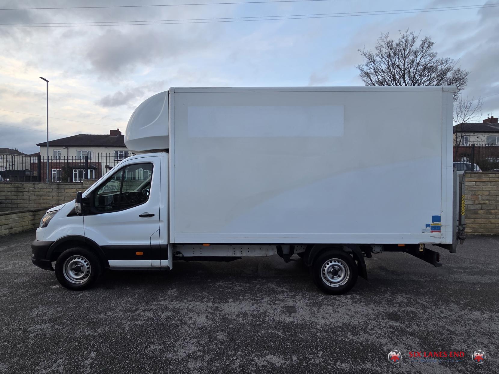 Ford Transit 2.0 350 EcoBlue Leader Luton 3dr Diesel Manual FWD L4 Euro 6 (s/s) (130 ps)