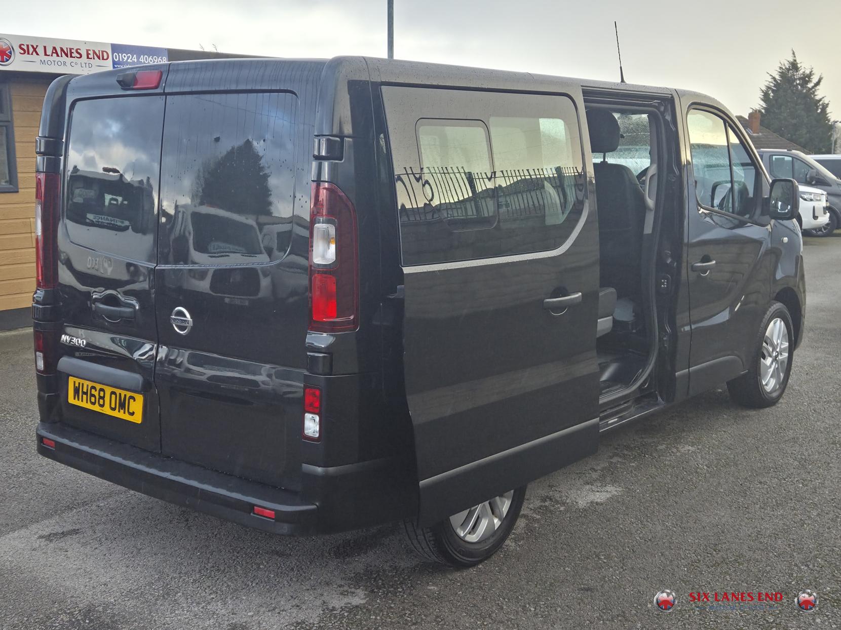 Nissan NV300 1.6 dCi 1.0t Tekna Crew Van Double Cab 6dr Diesel Manual L1 H1 Euro 6 (120 ps)