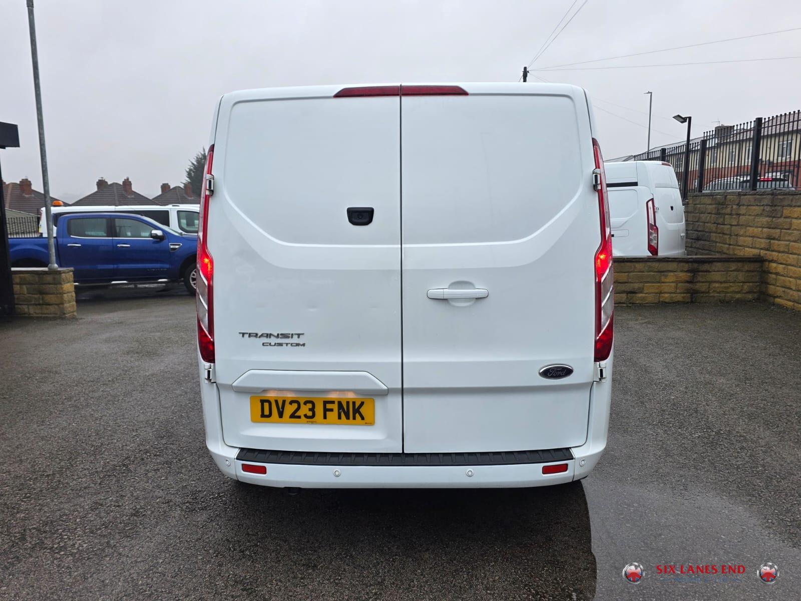 Ford Transit Custom 2.0 320 EcoBlue Limited Crew Van Double Cab 5dr Diesel Manual L2 H1 Euro 6 (s/s) (130 ps)