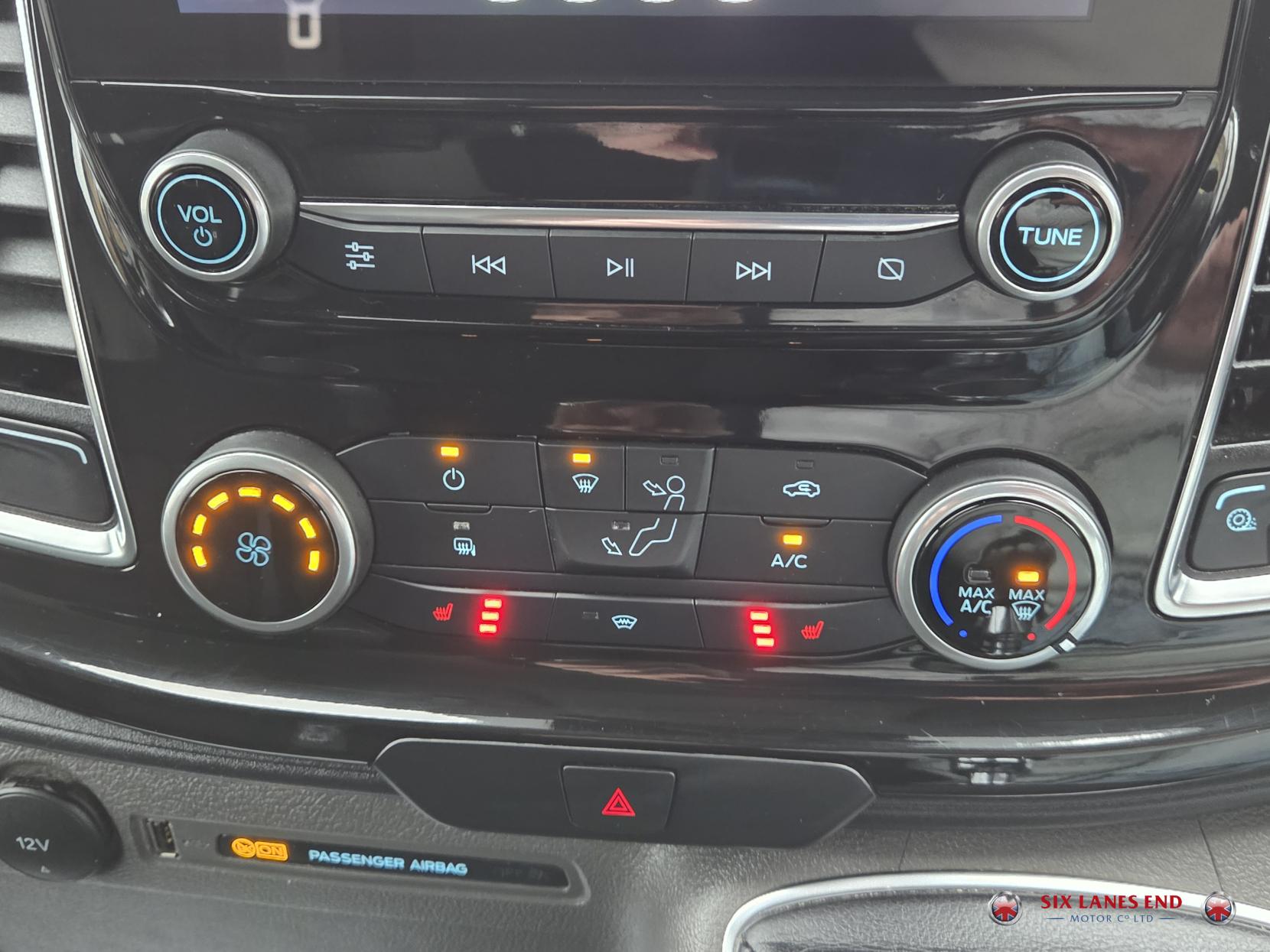 Ford Transit Custom 2.0 300 EcoBlue MHEV Limited Panel Van 5dr Diesel Manual L2 H2 Euro 6 (s/s) (130 ps)