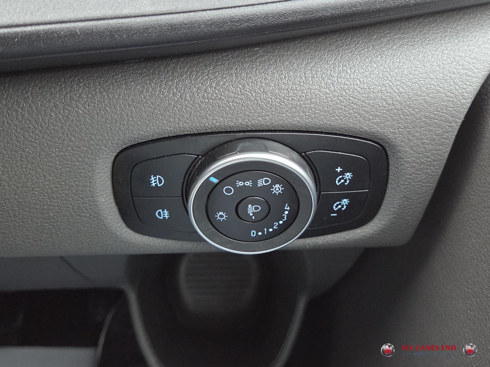 Ford Transit Custom 2.0 300 EcoBlue MHEV Limited Panel Van 5dr Diesel Manual L2 H2 Euro 6 (s/s) (130 ps)