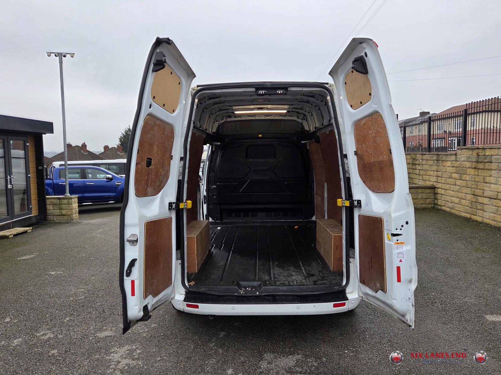 Ford Transit Custom 2.0 300 EcoBlue MHEV Limited Panel Van 5dr Diesel Manual L2 H2 Euro 6 (s/s) (130 ps)