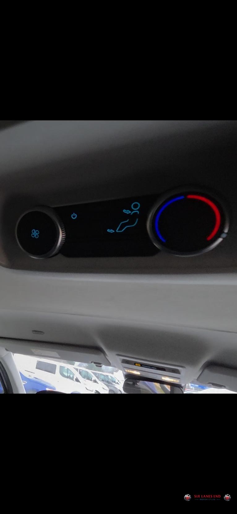 Ford Transit Custom 2.0 320 EcoBlue Trend Kombi Double Cab 5dr Diesel Manual L2 Euro 6 (s/s) (136 ps)