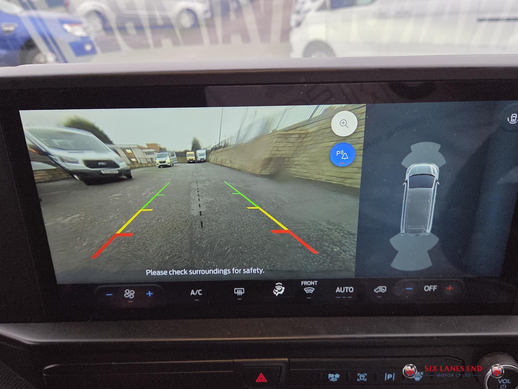 Ford Transit Custom 2.0 320 EcoBlue Trend Kombi Double Cab 5dr Diesel Manual L2 Euro 6 (s/s) (136 ps)