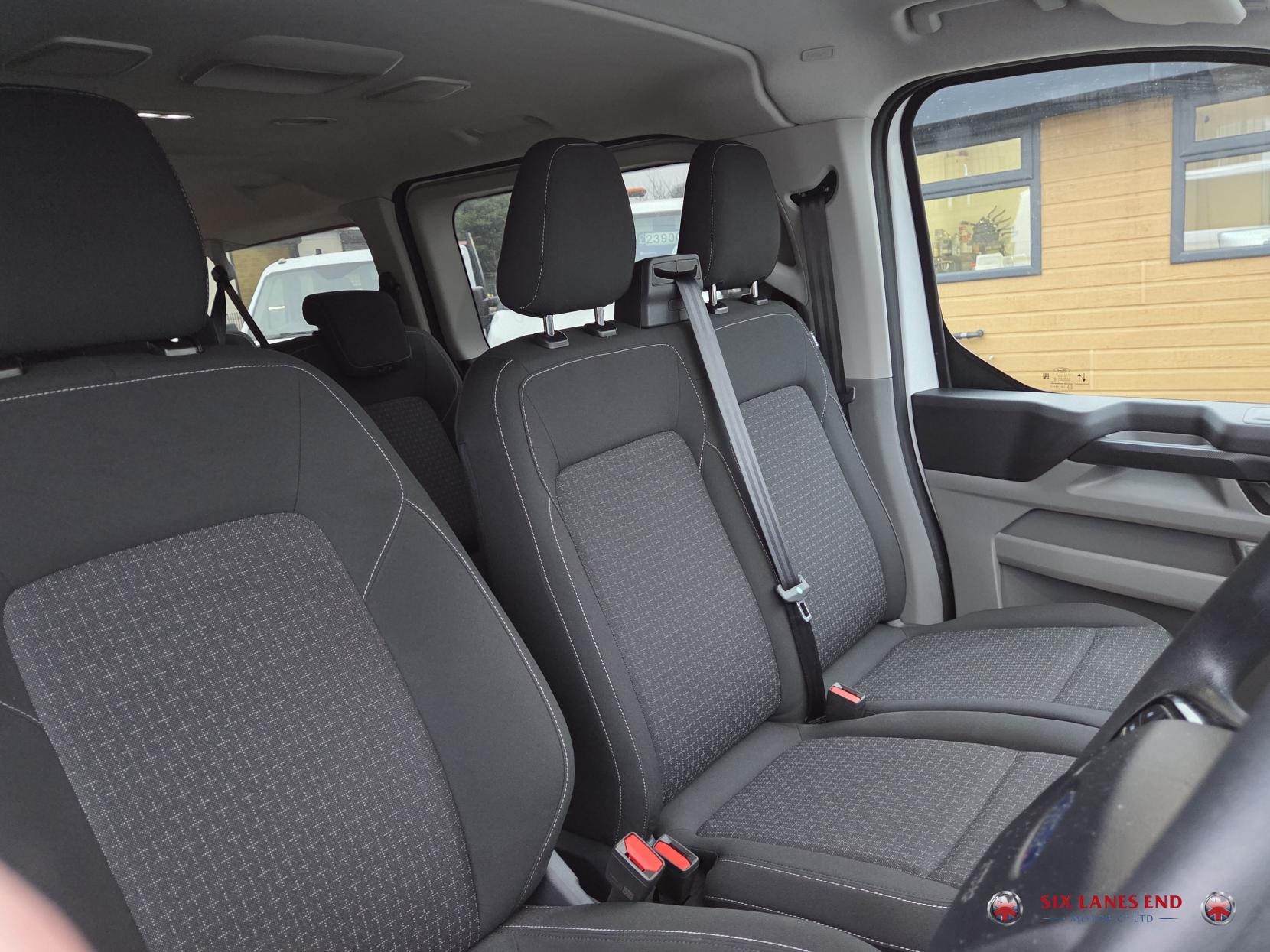 Ford Transit Custom 2.0 320 EcoBlue Trend Kombi Double Cab 5dr Diesel Manual L2 Euro 6 (s/s) (136 ps)