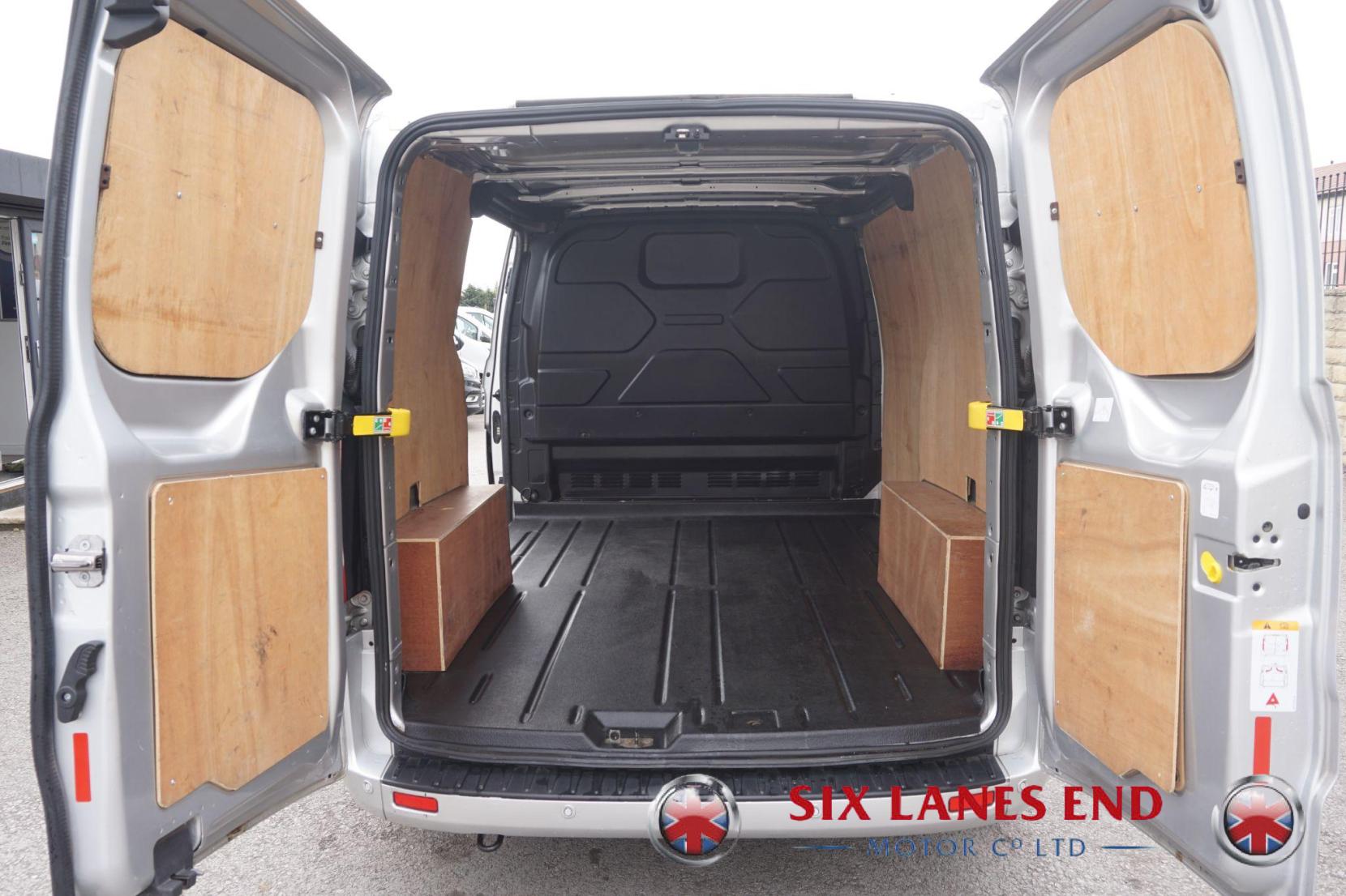 Ford Transit Custom 2.0 340 EcoBlue Limited Panel Van 5dr Diesel Manual L1 H1 Euro 6 (s/s) (130 ps)